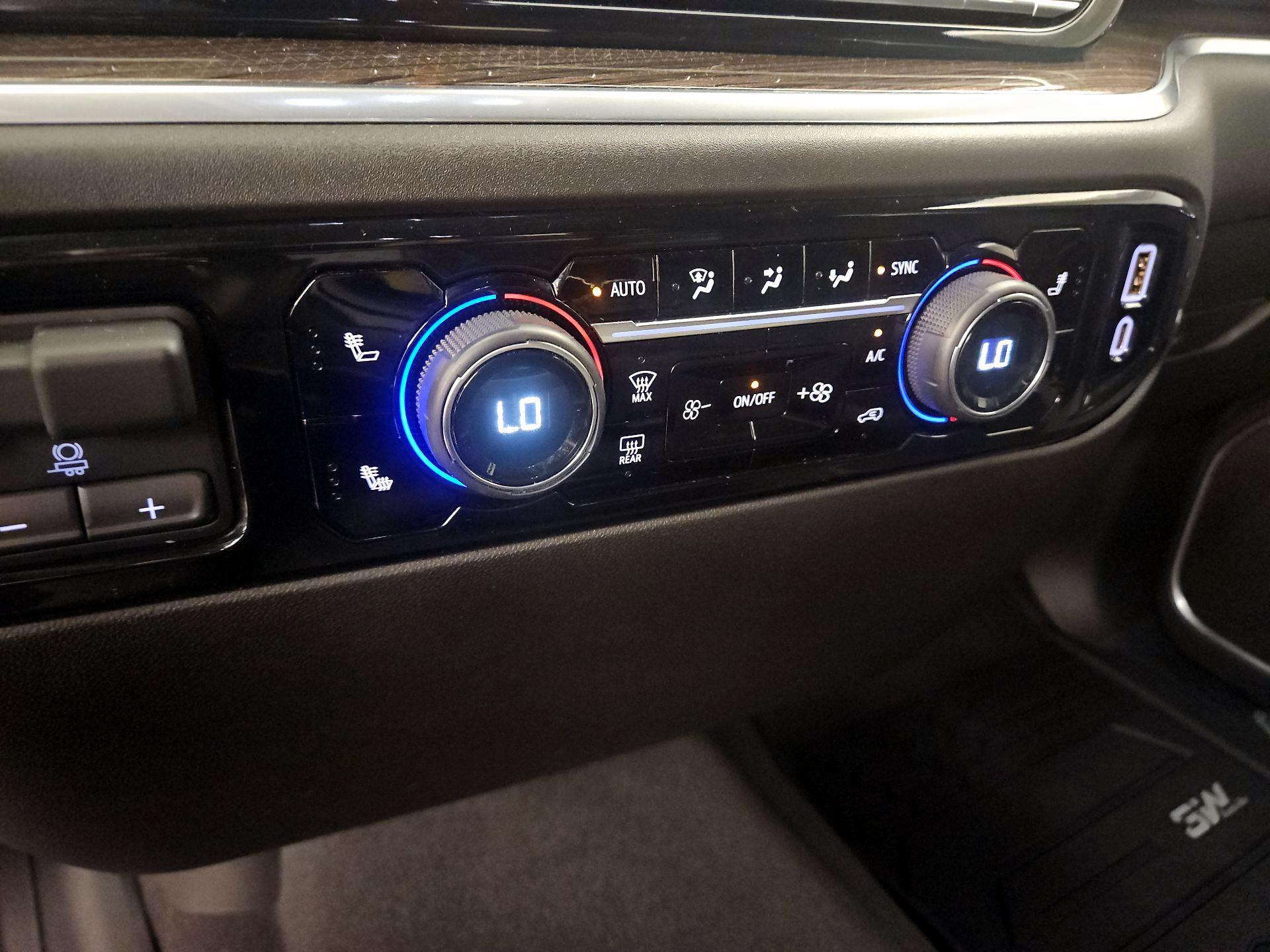 Thumbnail: 2025 Chevrolet Silverado 1500 - 17