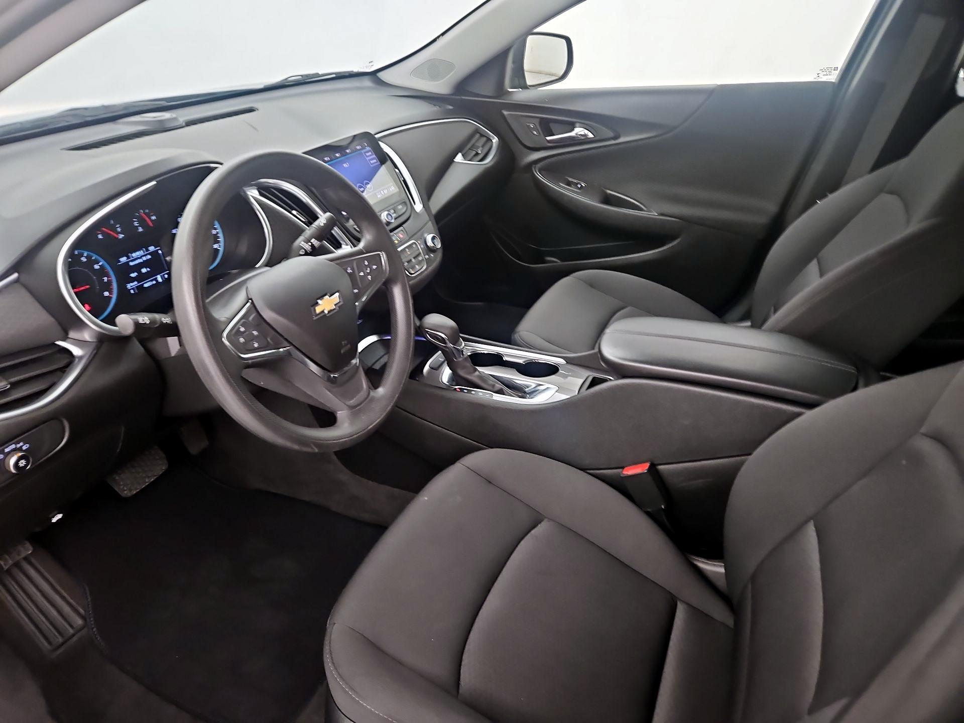 Thumbnail: 2021 Chevrolet Malibu - 11