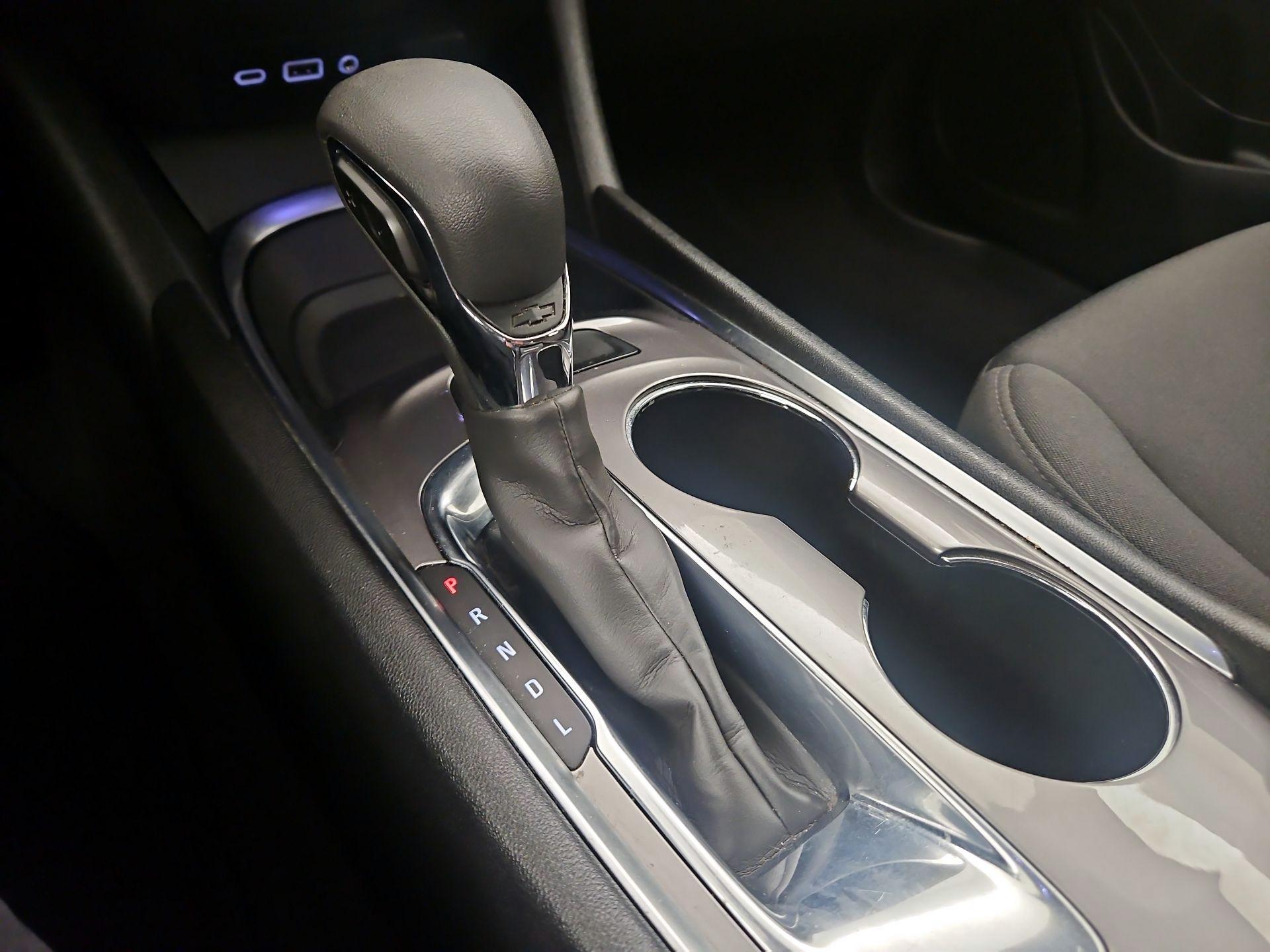 Thumbnail: 2021 Chevrolet Malibu - 17