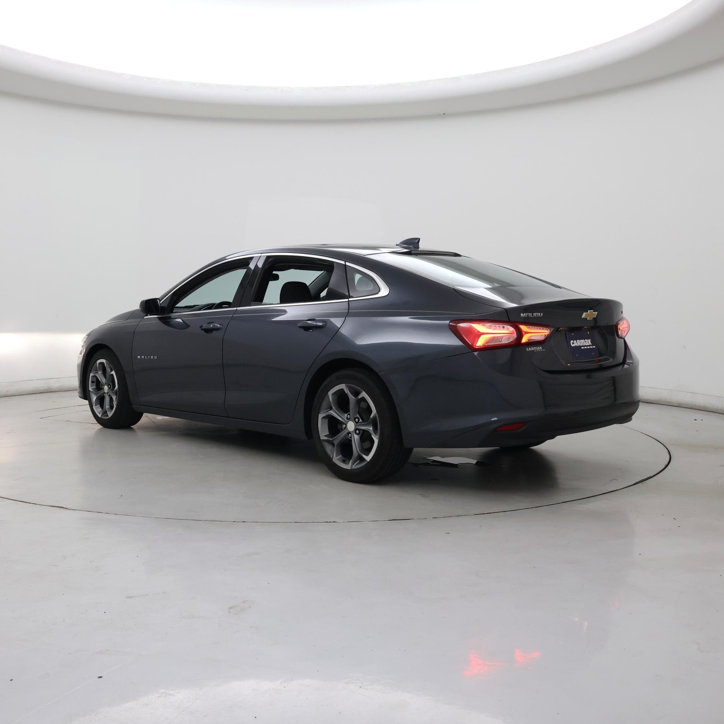 Thumbnail: 2021 Chevrolet Malibu - 2