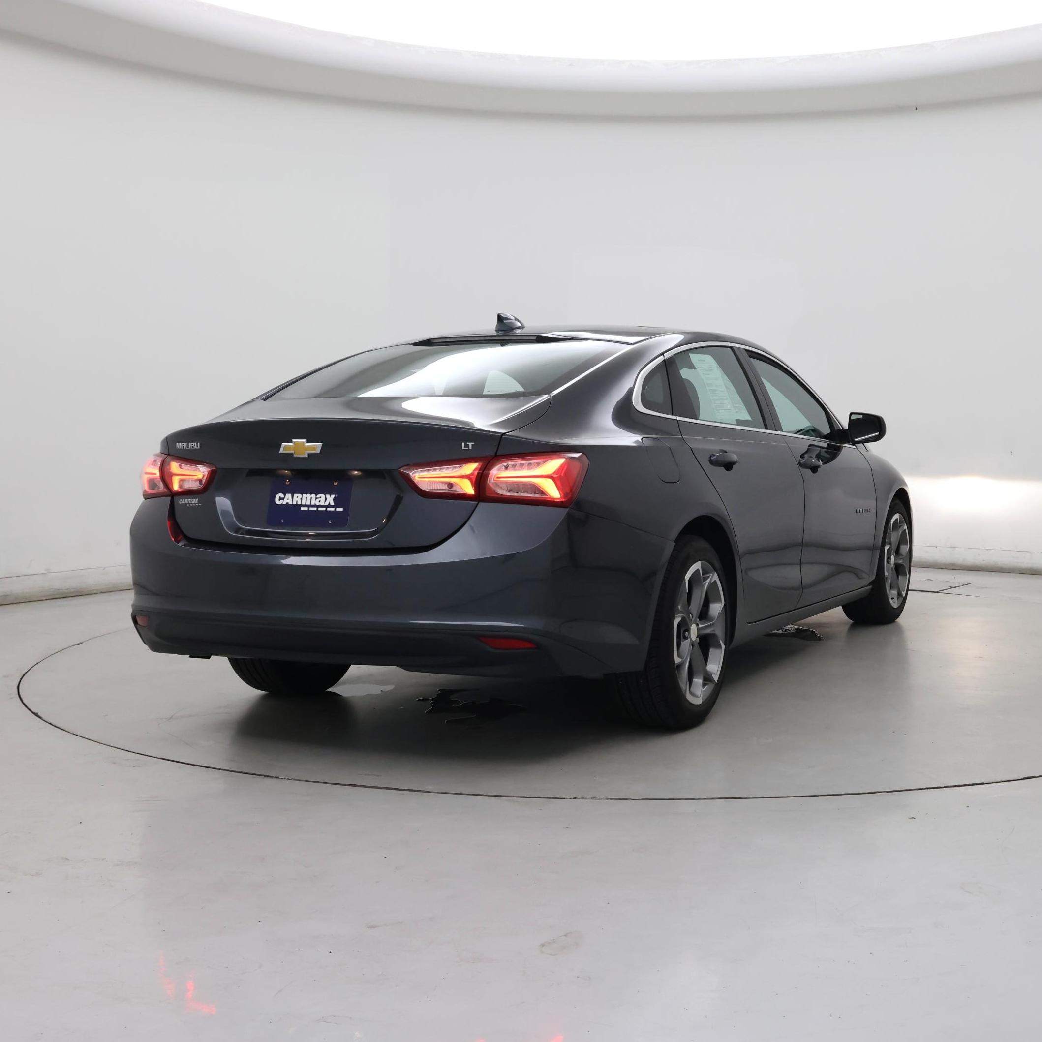 Thumbnail: 2021 Chevrolet Malibu - 8