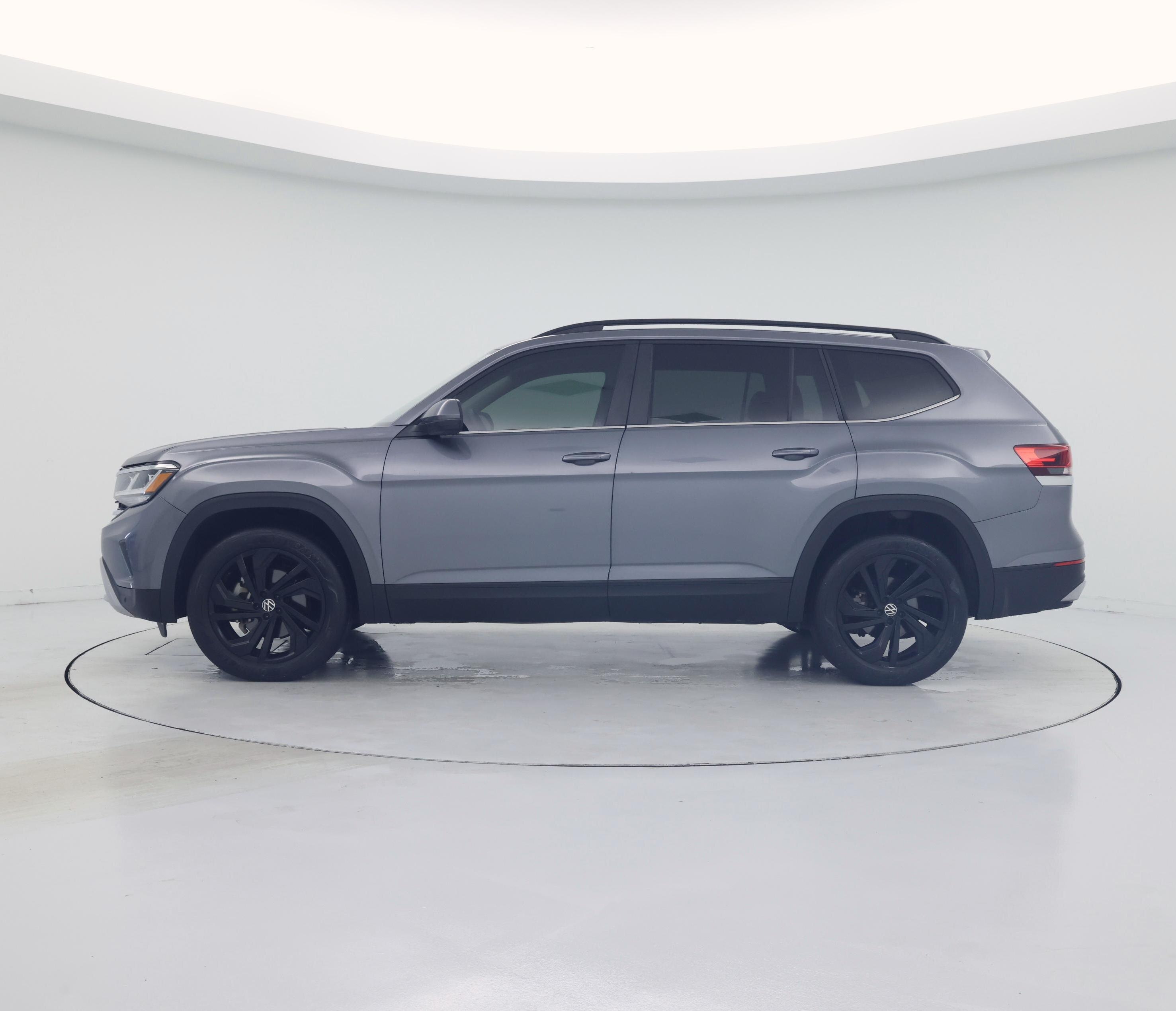 Thumbnail: 2023 Volkswagen Atlas - 3
