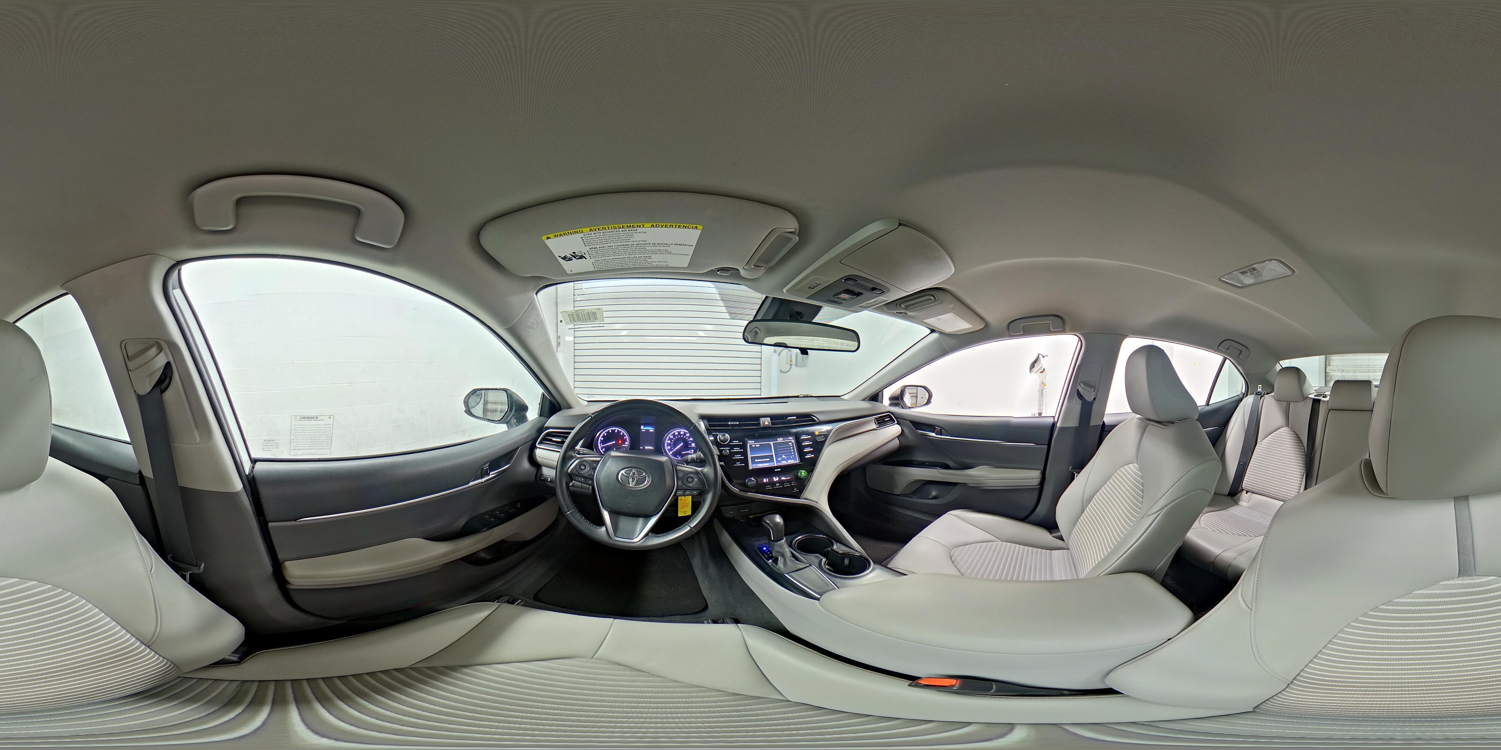 2020 Toyota Camry SE - Photo 23