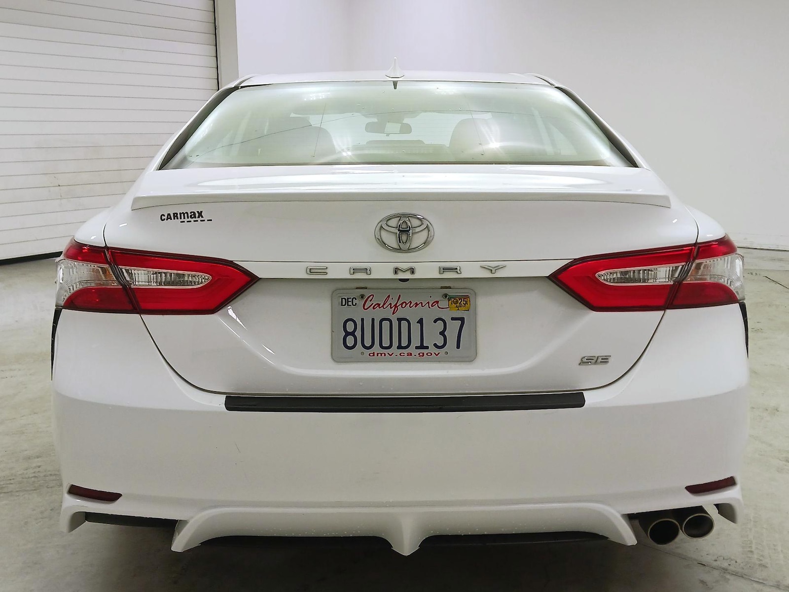 2020 Toyota Camry SE - Photo 6