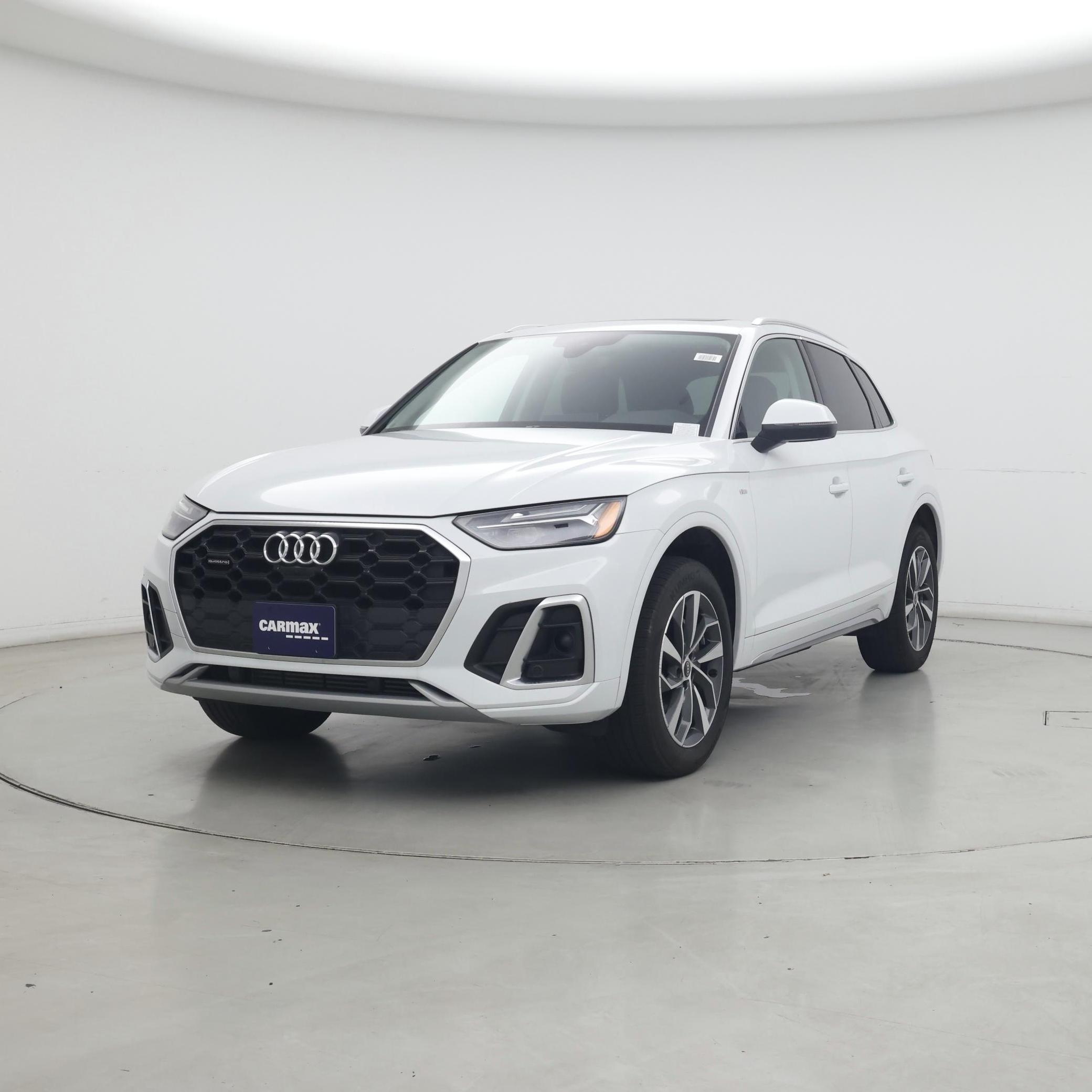 Thumbnail: 2023 Audi Q5 - 4