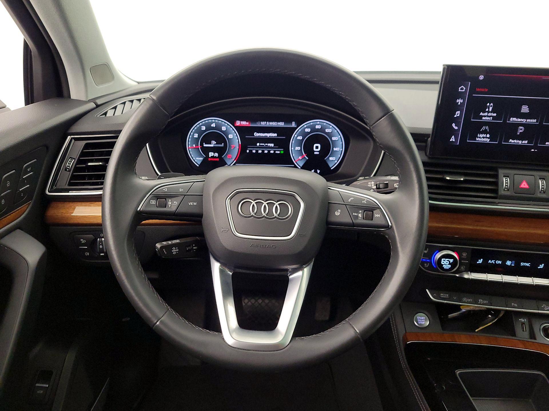 Thumbnail: 2023 Audi Q5 - 10
