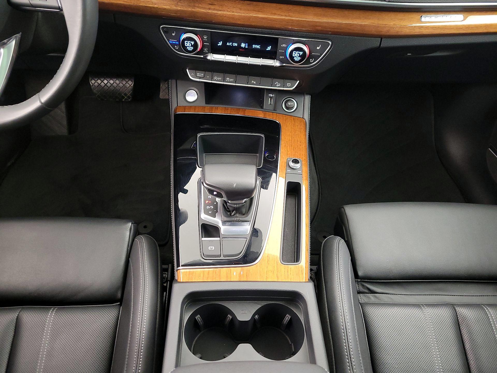 Thumbnail: 2023 Audi Q5 - 17