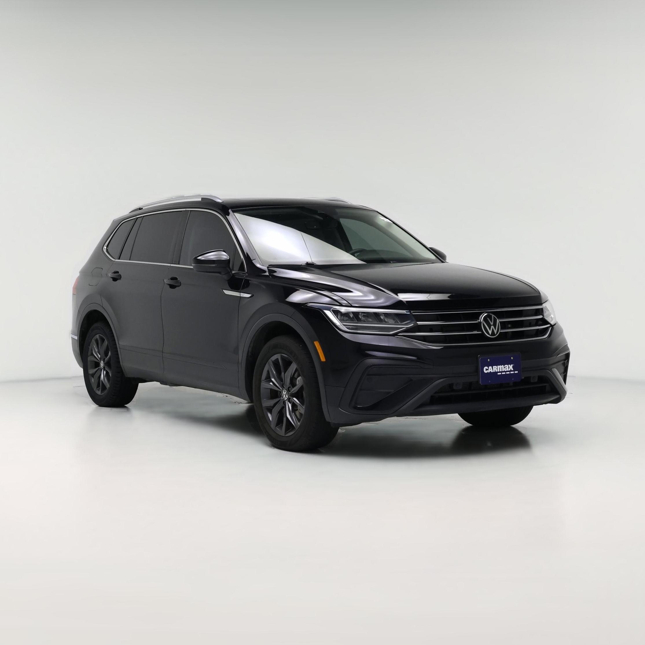 Thumbnail: 2023 Volkswagen Tiguan - 1
