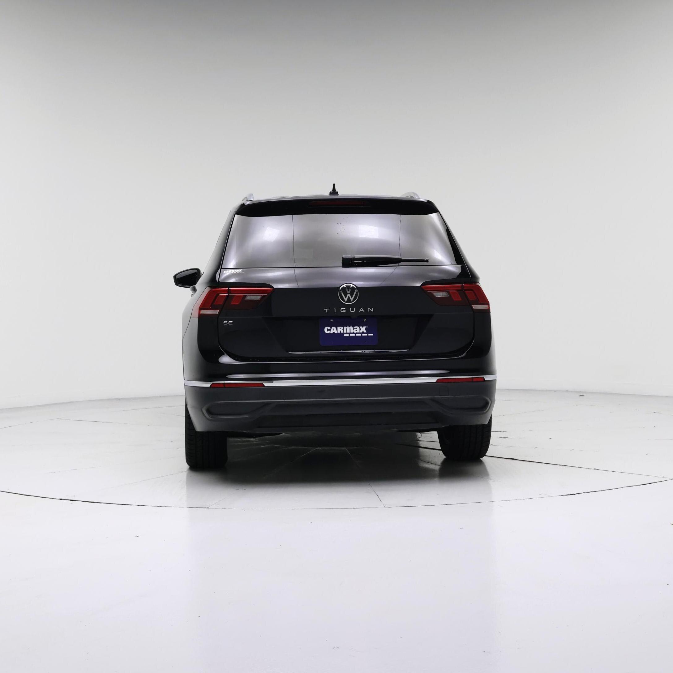 Thumbnail: 2023 Volkswagen Tiguan - 6