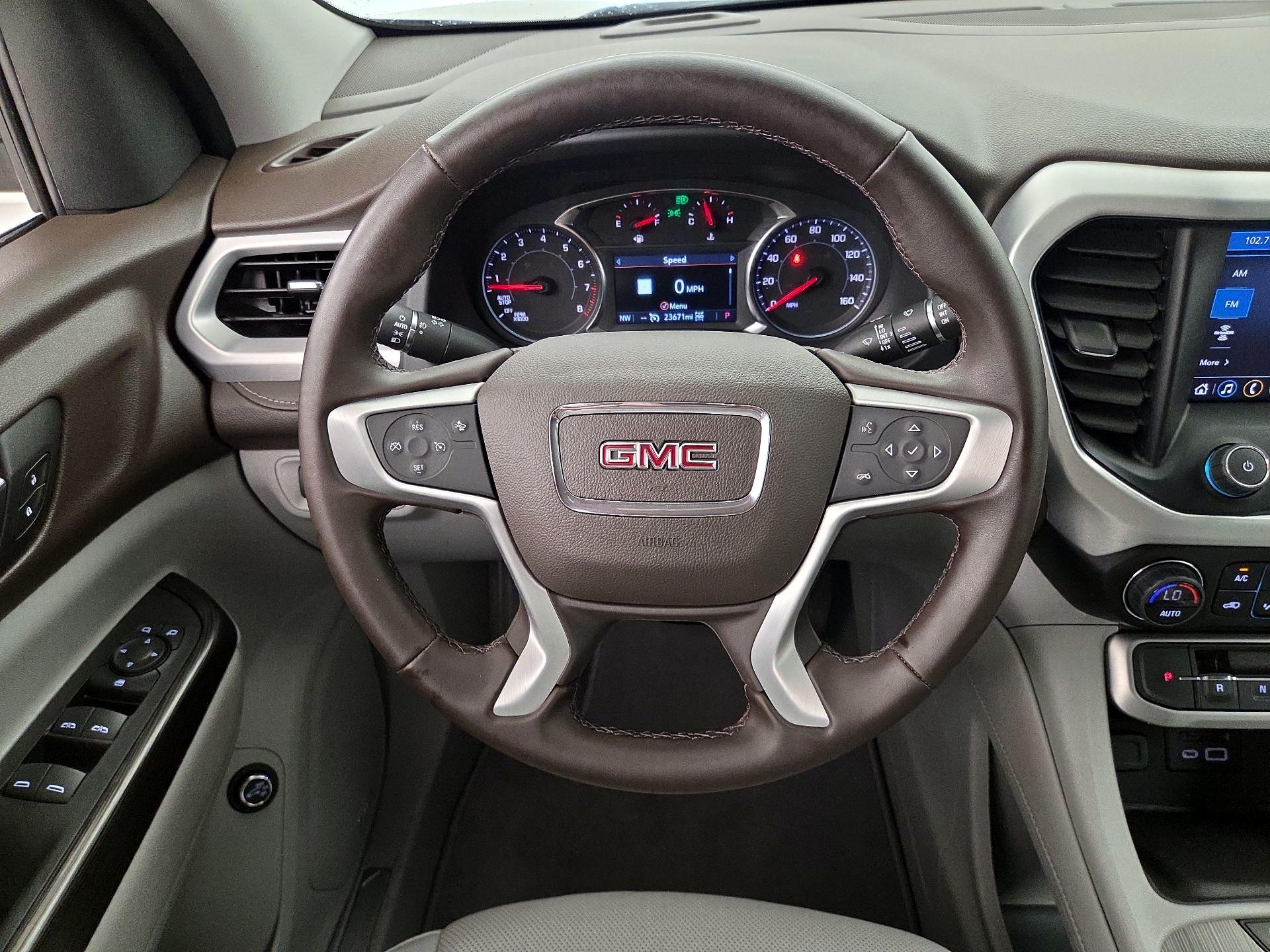 Thumbnail: 2023 GMC Acadia - 10