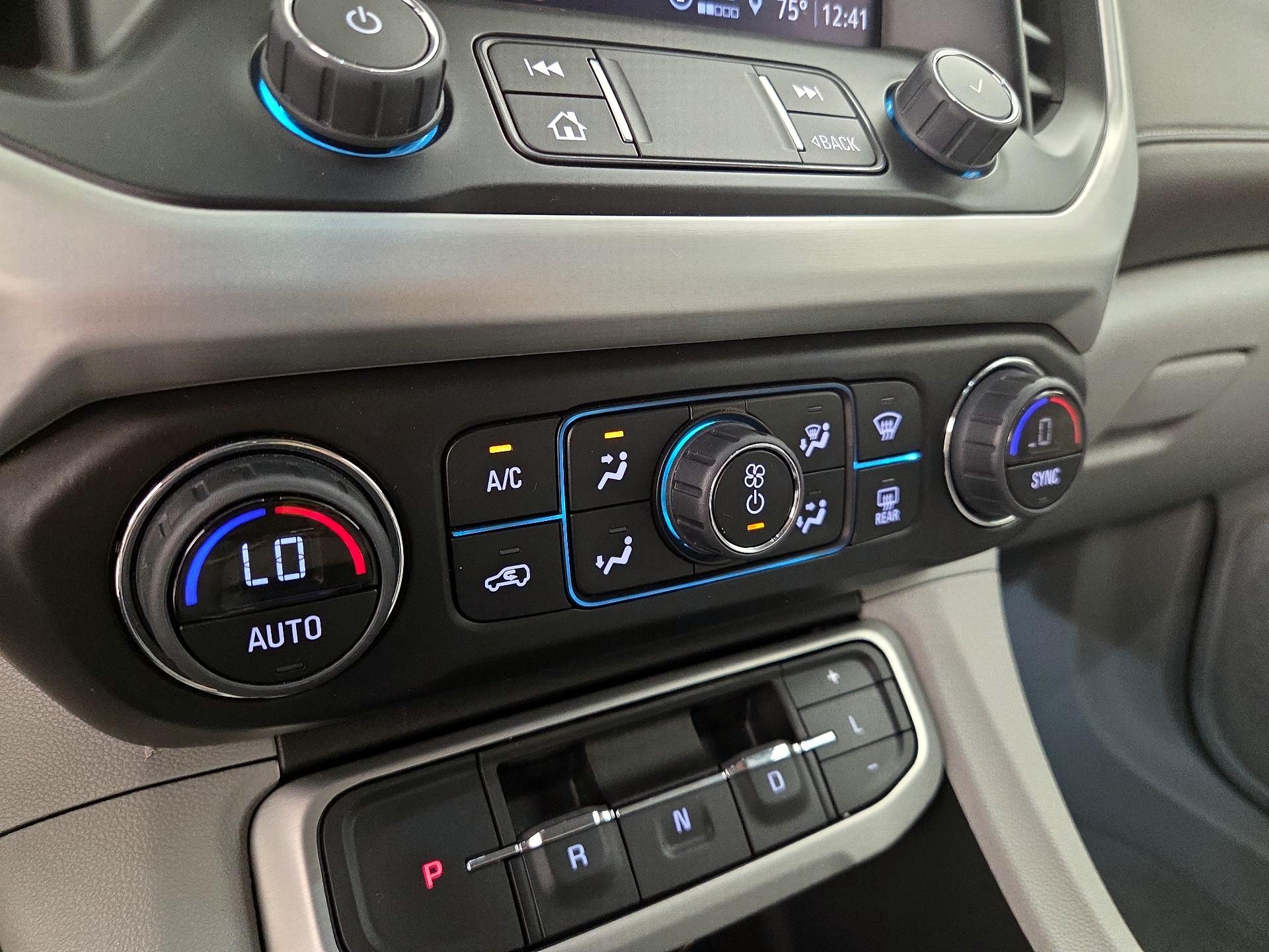 Thumbnail: 2023 GMC Acadia - 16