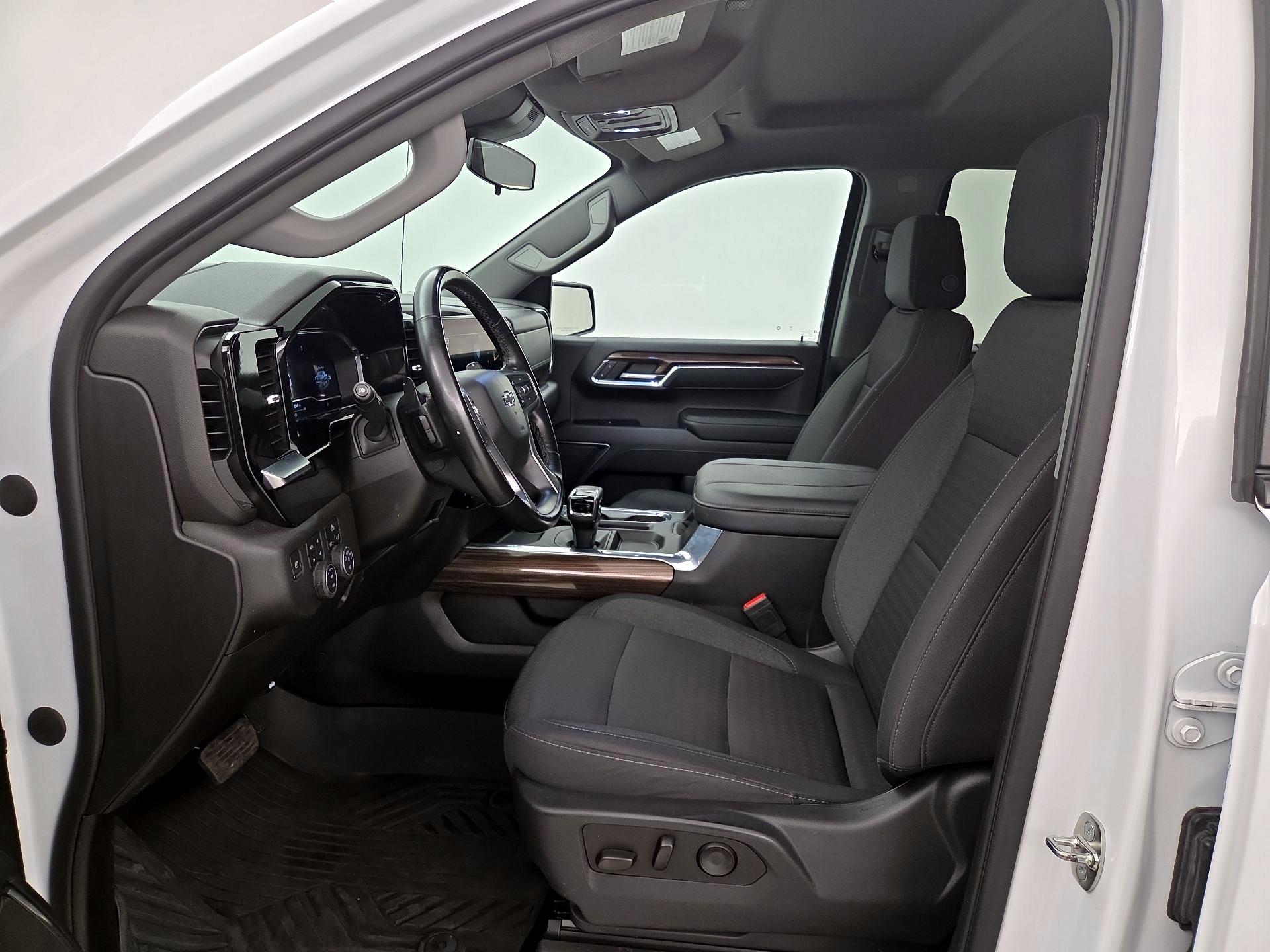 Thumbnail: 2023 Chevrolet Silverado 1500 - 11