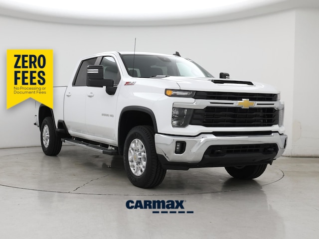 White 2024 Chevrolet Silverado 2500HD LT Crew Cab 4WD Pickup Truck Four-Wheel Drive Automatic