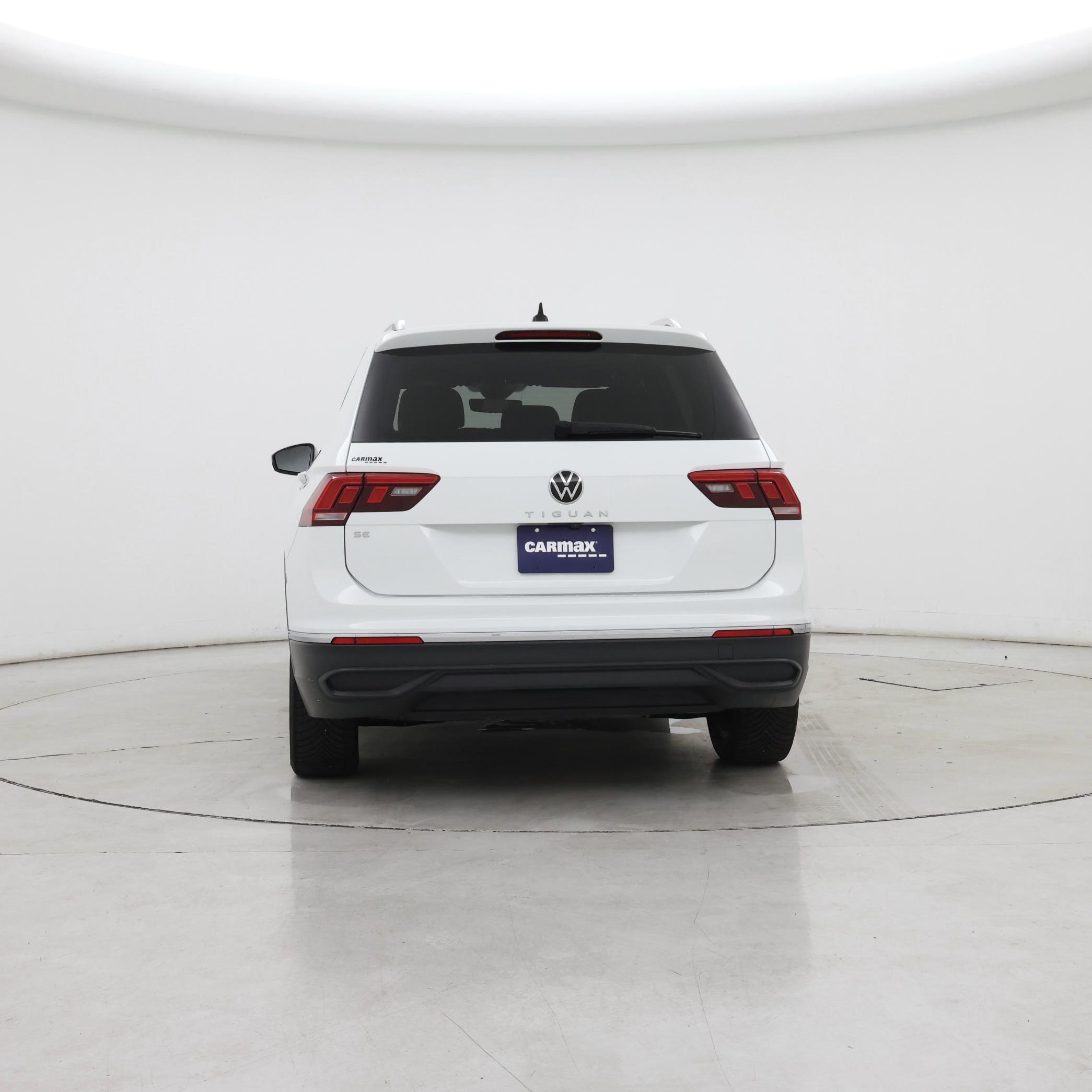 Thumbnail: 2022 Volkswagen Tiguan - 6