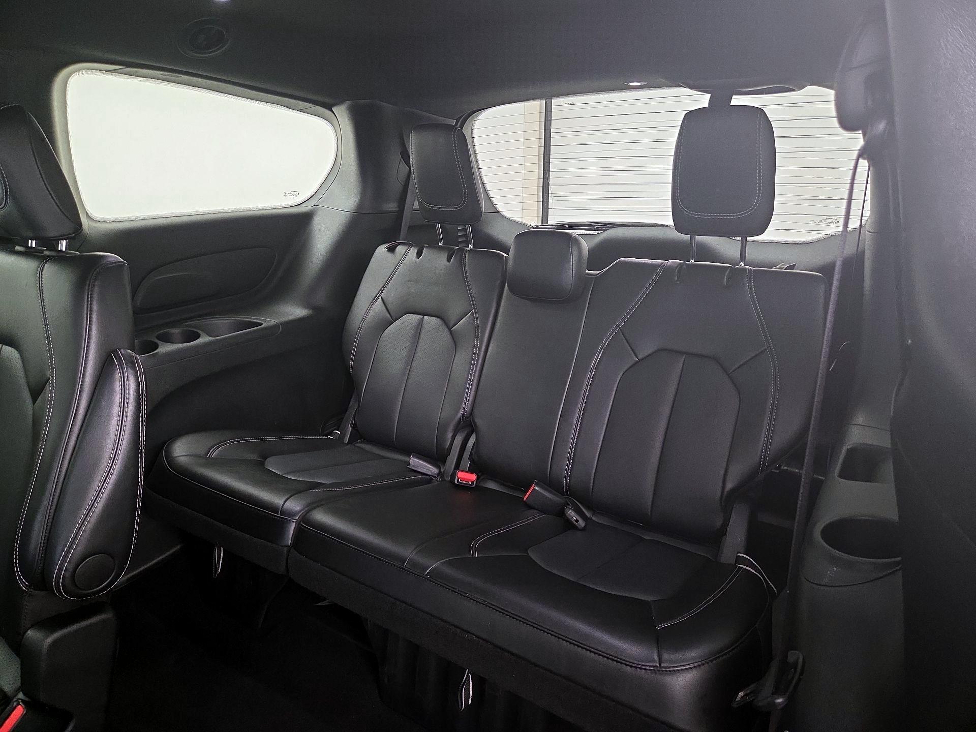Thumbnail: 2025 Chrysler Pacifica - 20