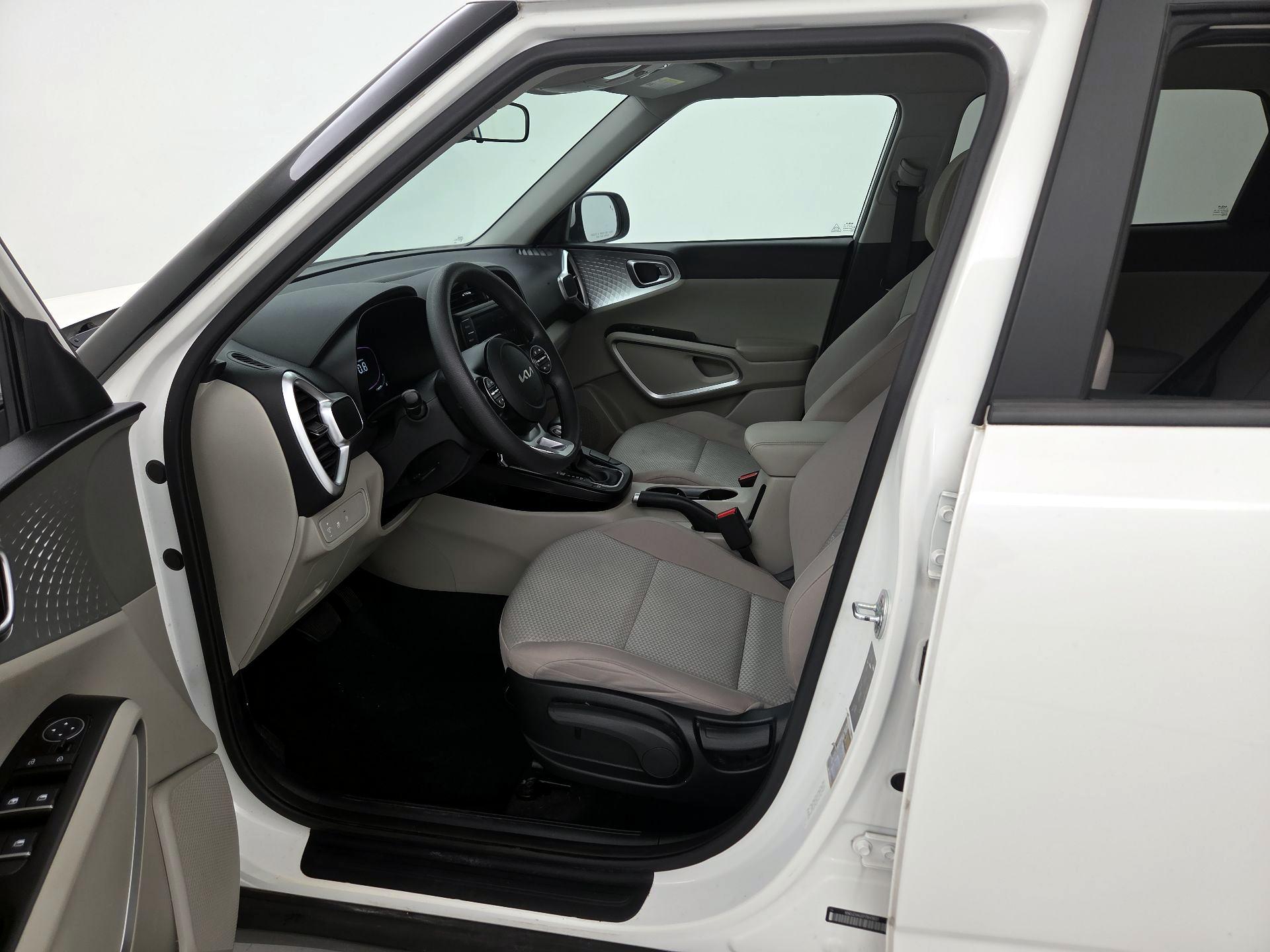 Thumbnail: 2023 Kia Soul - 11