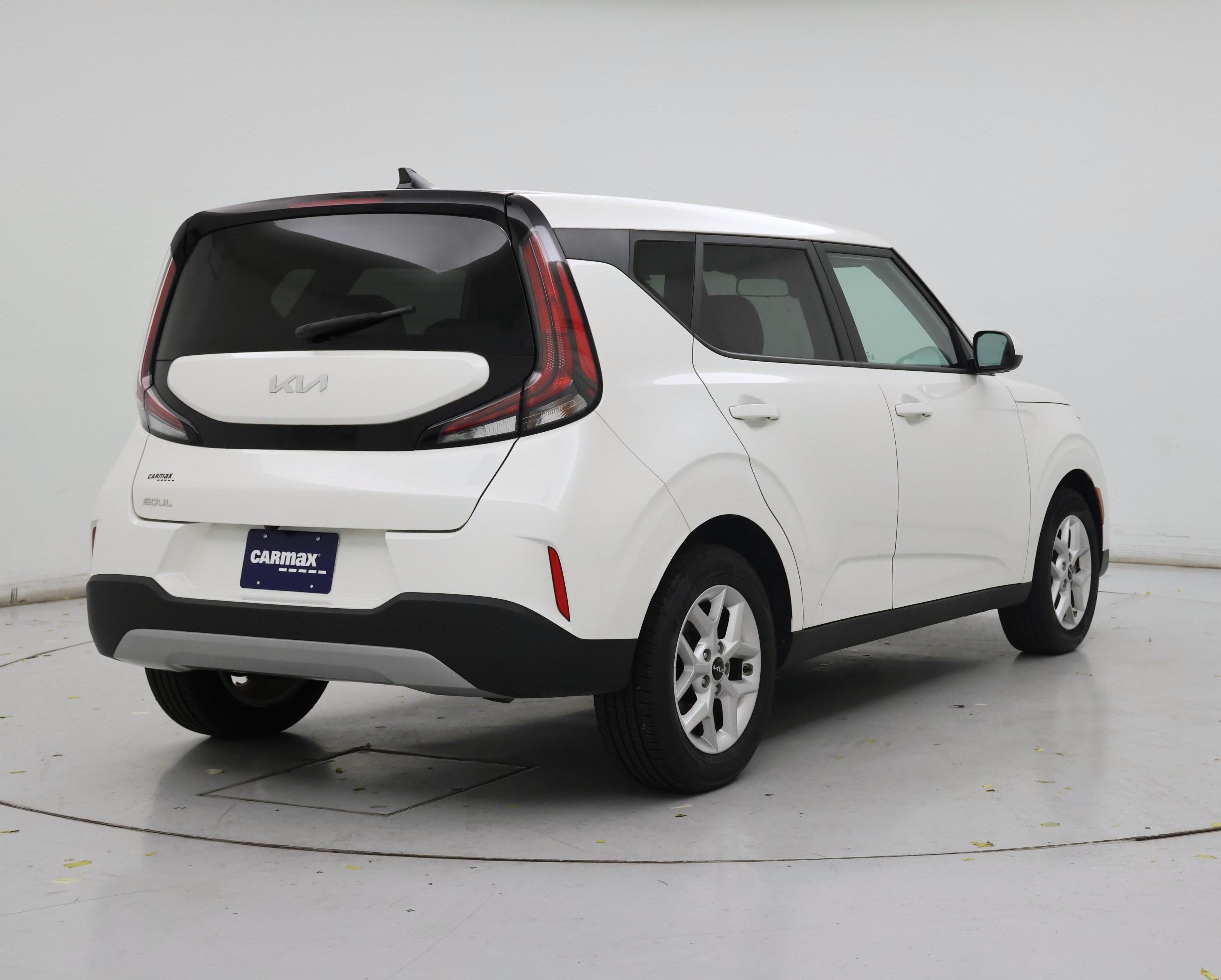 Thumbnail: 2023 Kia Soul - 8