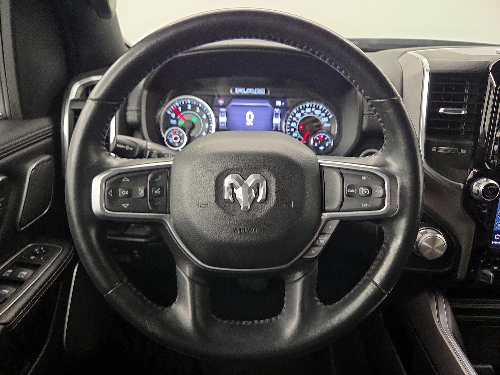 2023 RAM Ram 1500 Pickup Laramie - Photo 11