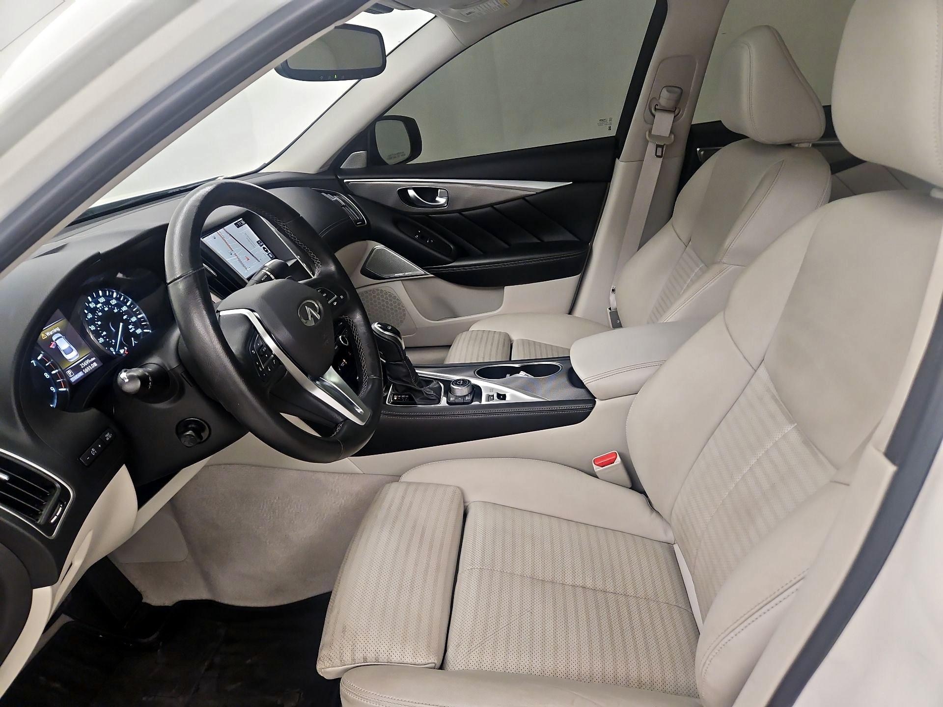 Thumbnail: 2020 INFINITI Q50 - 11