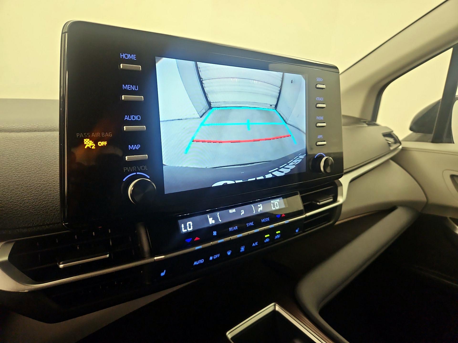 Thumbnail: 2024 Toyota Sienna - 14