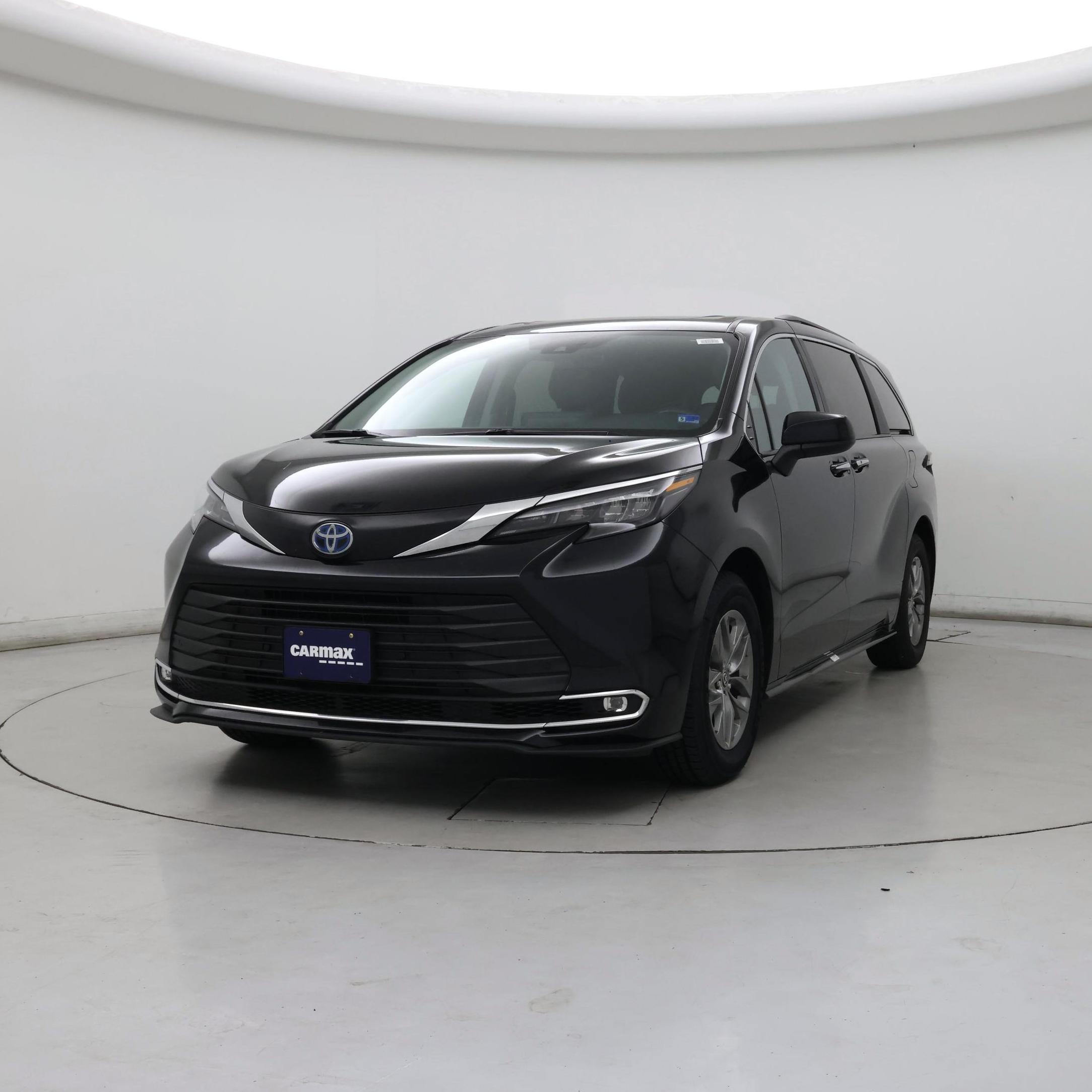 Thumbnail: 2024 Toyota Sienna - 4