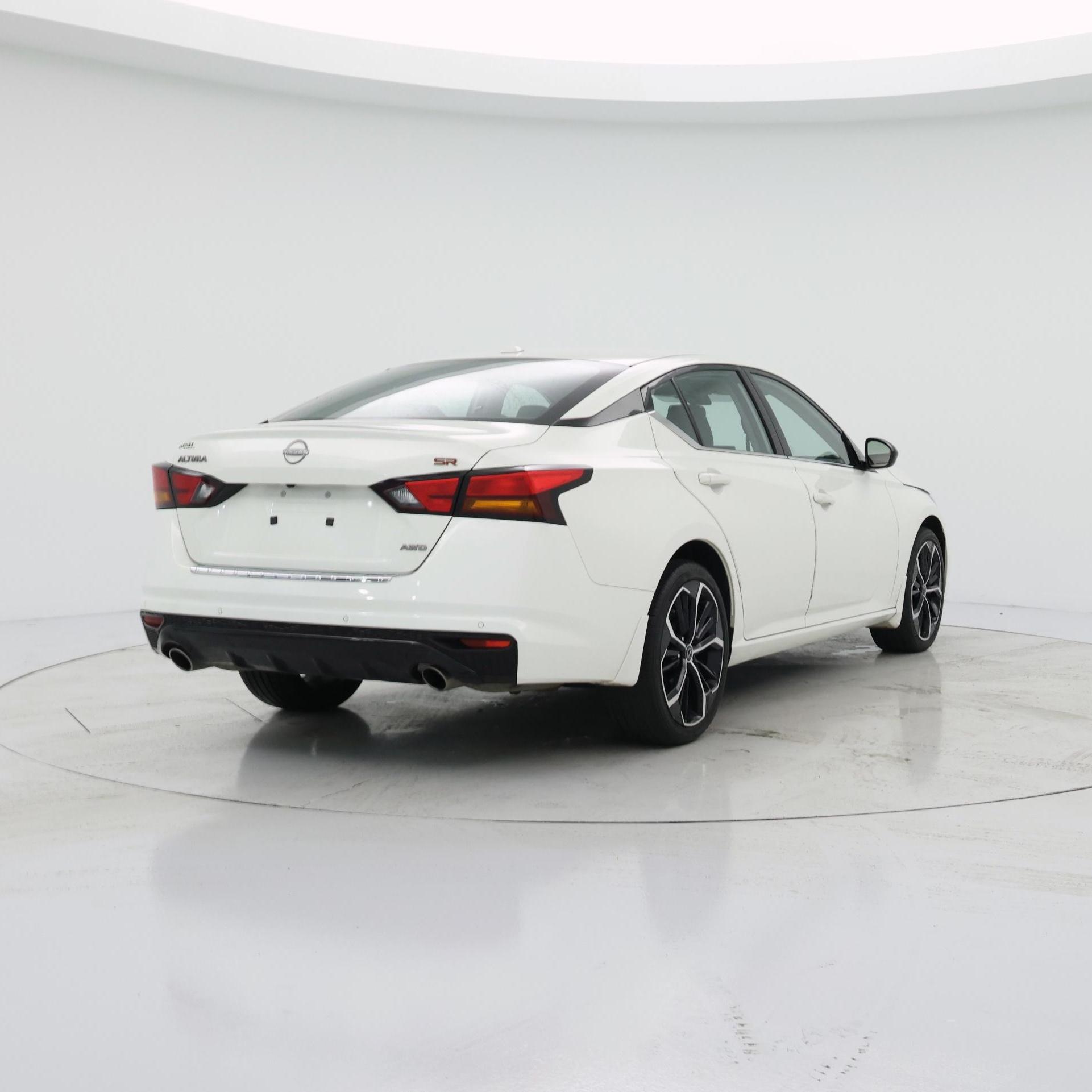 Thumbnail: 2023 Nissan Altima - 8