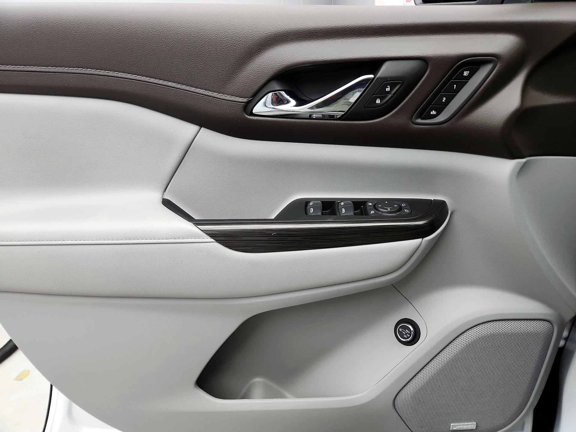 Thumbnail: 2023 GMC Acadia - 12
