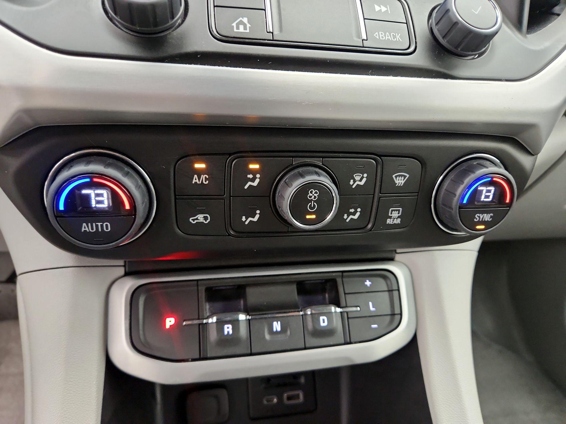 Thumbnail: 2023 GMC Acadia - 16