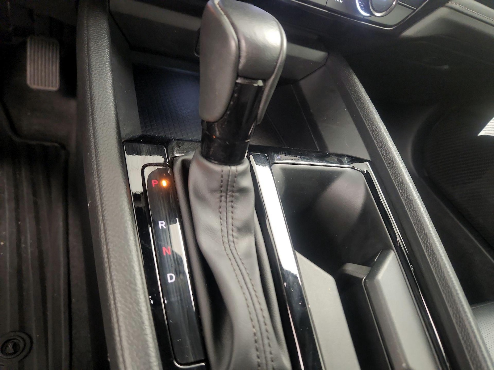 2024 Honda Accord Hybrid EX-L - Photo 17