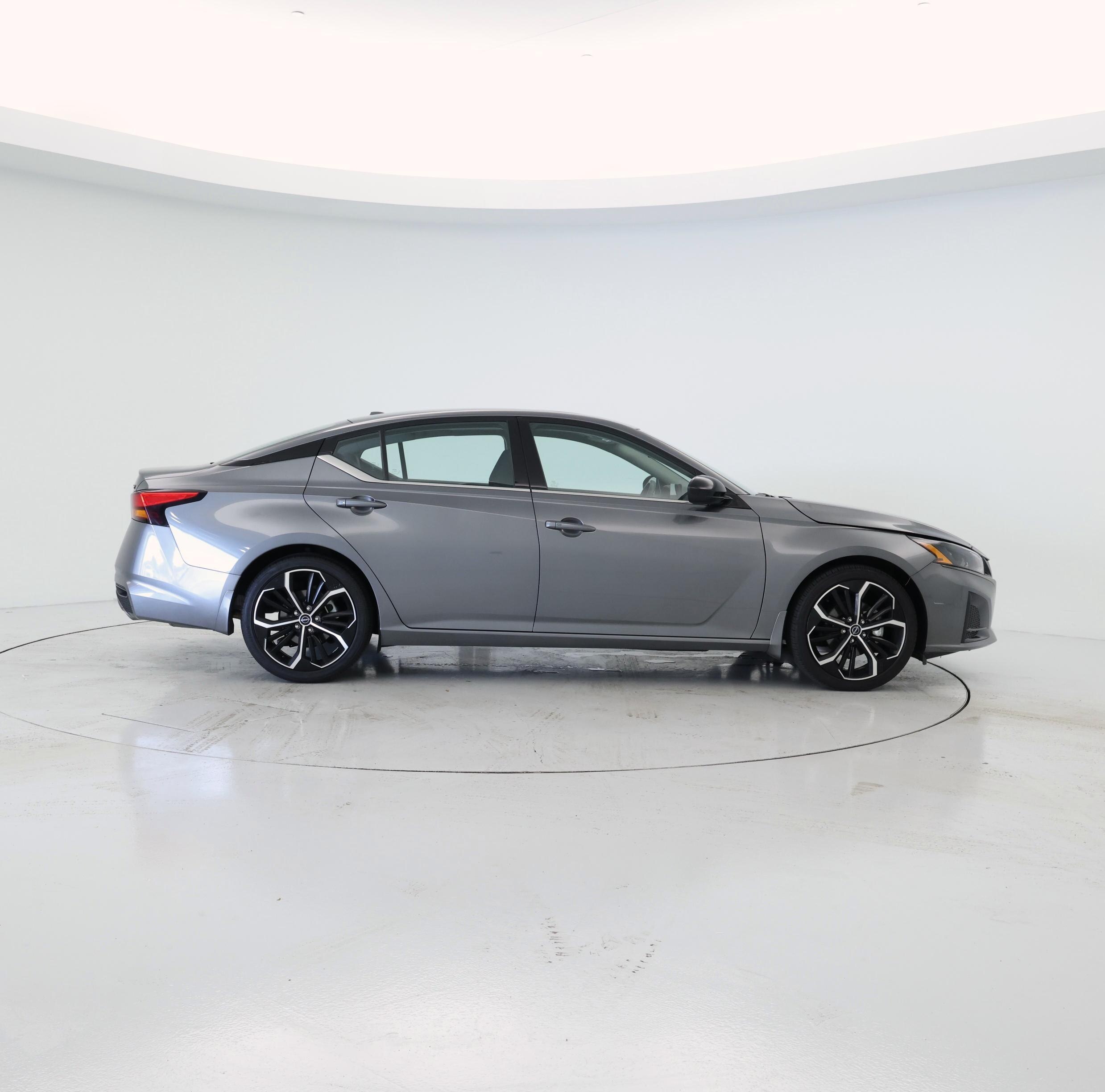Thumbnail: 2023 Nissan Altima - 7