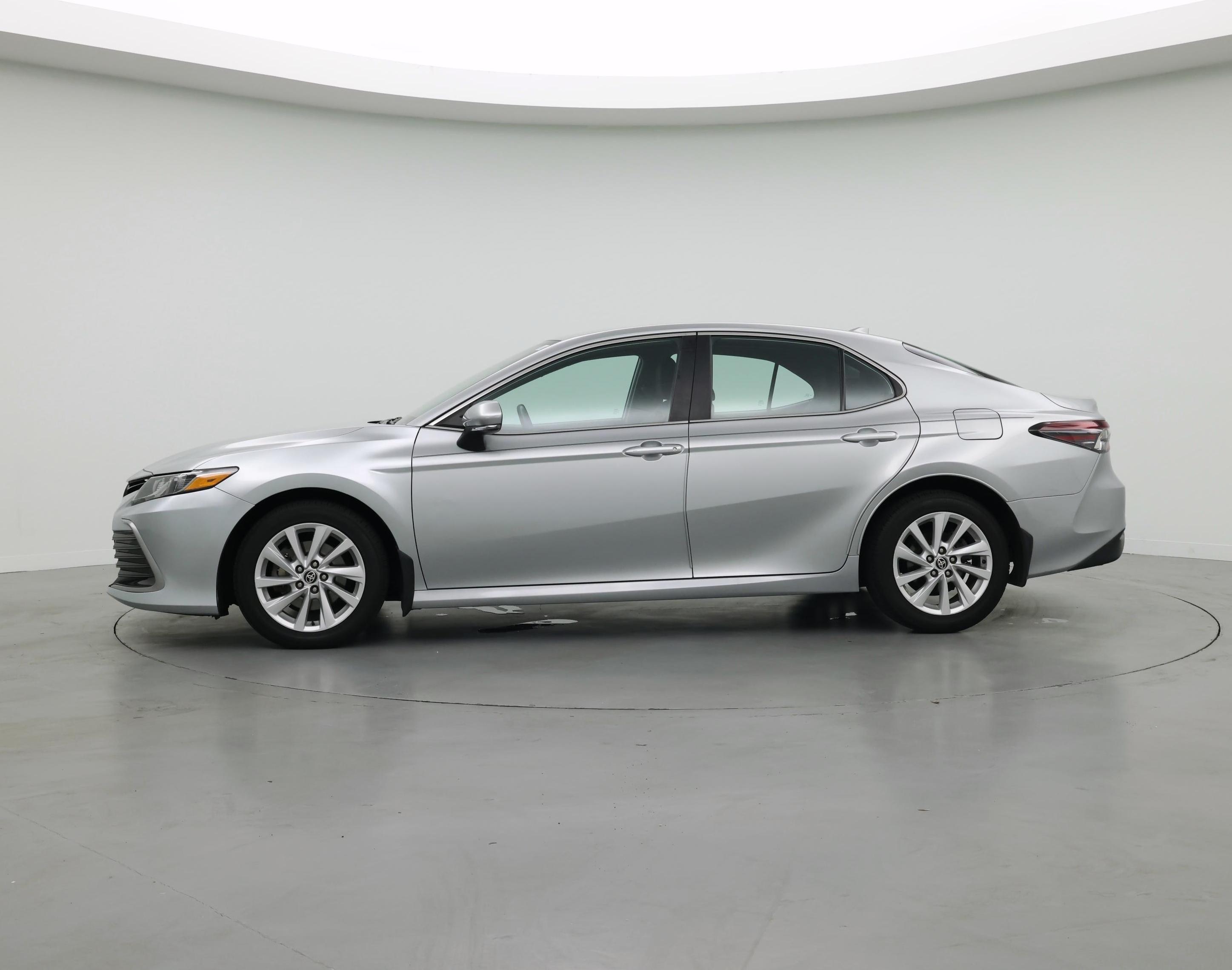 Thumbnail: 2022 Toyota Camry - 3