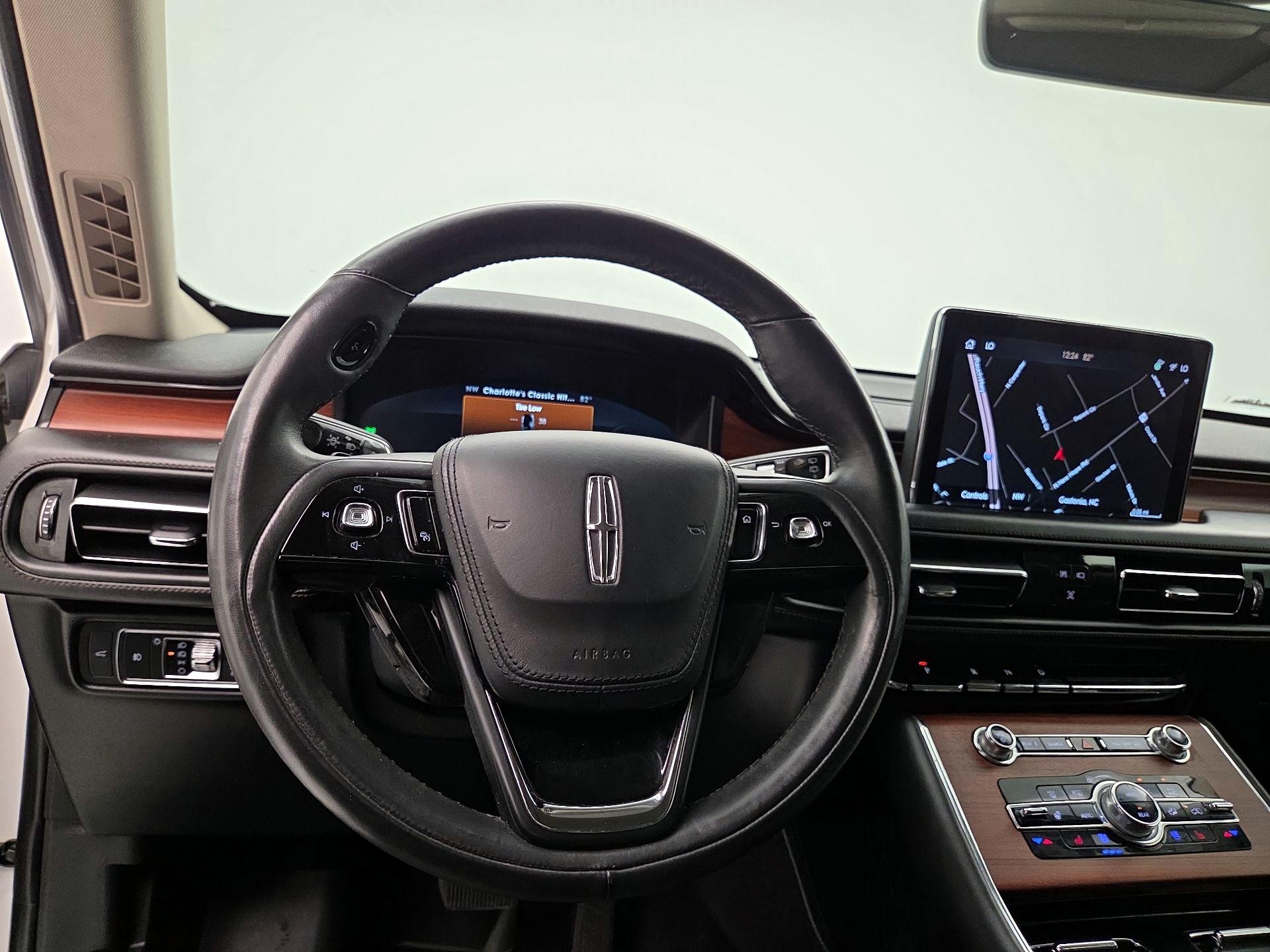 Thumbnail: 2021 Lincoln Aviator - 10