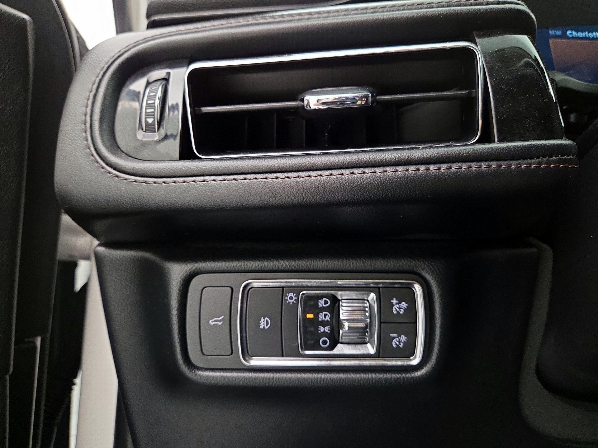 Thumbnail: 2021 Lincoln Aviator - 13