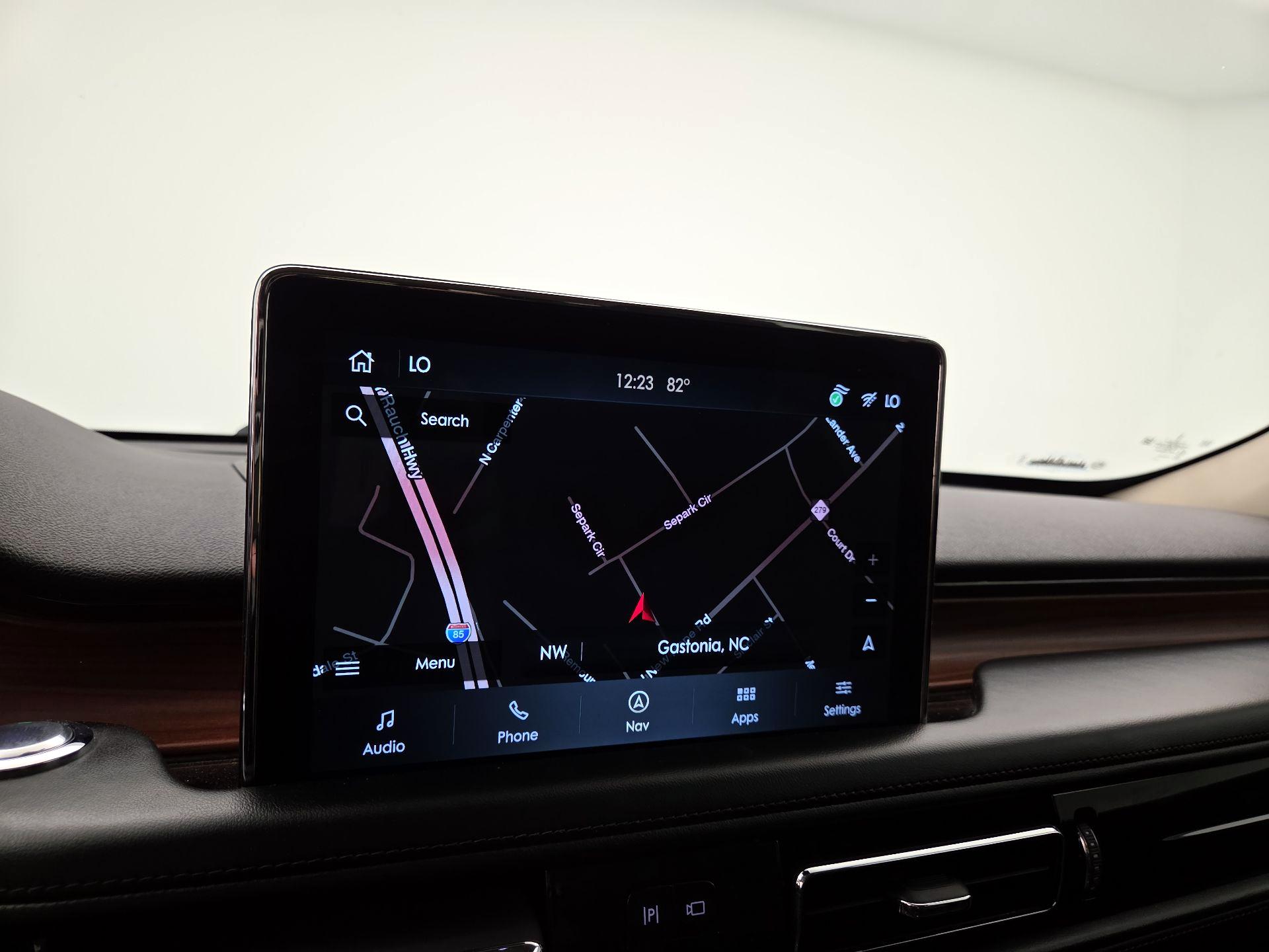 Thumbnail: 2021 Lincoln Aviator - 14