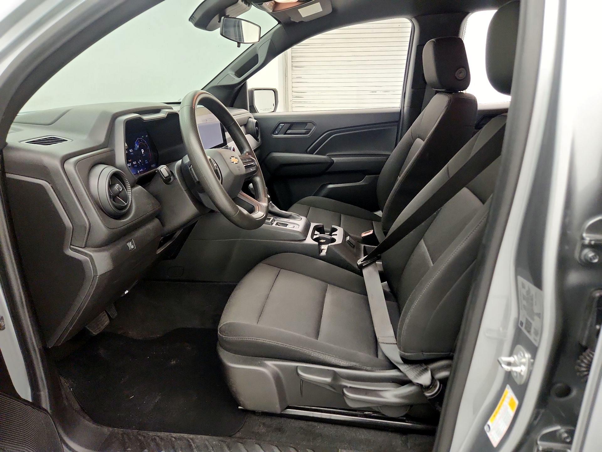 Thumbnail: 2024 Chevrolet Colorado - 11
