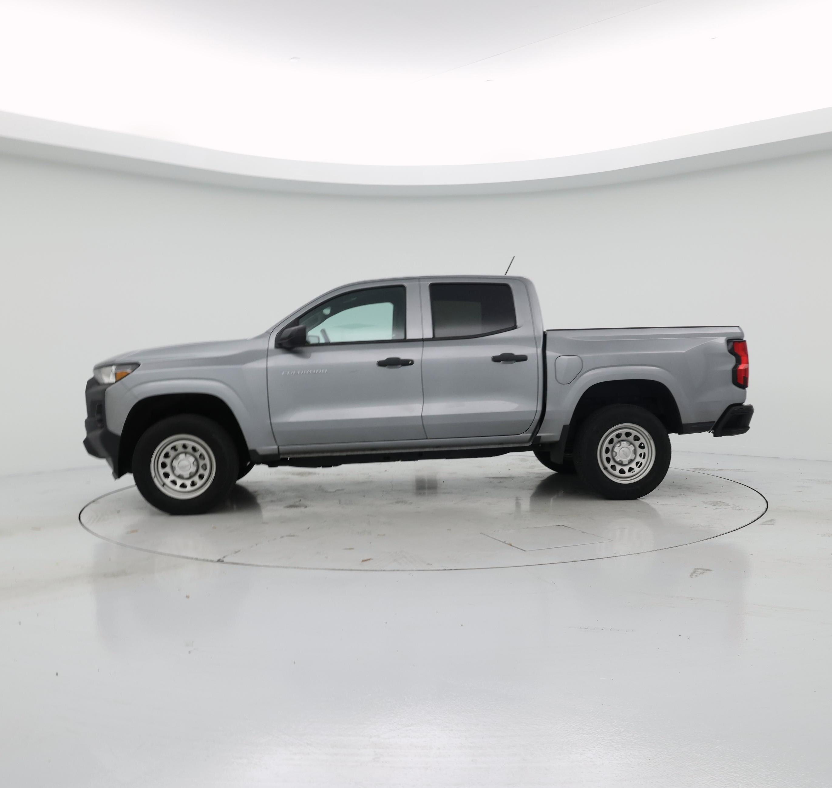 Thumbnail: 2024 Chevrolet Colorado - 3