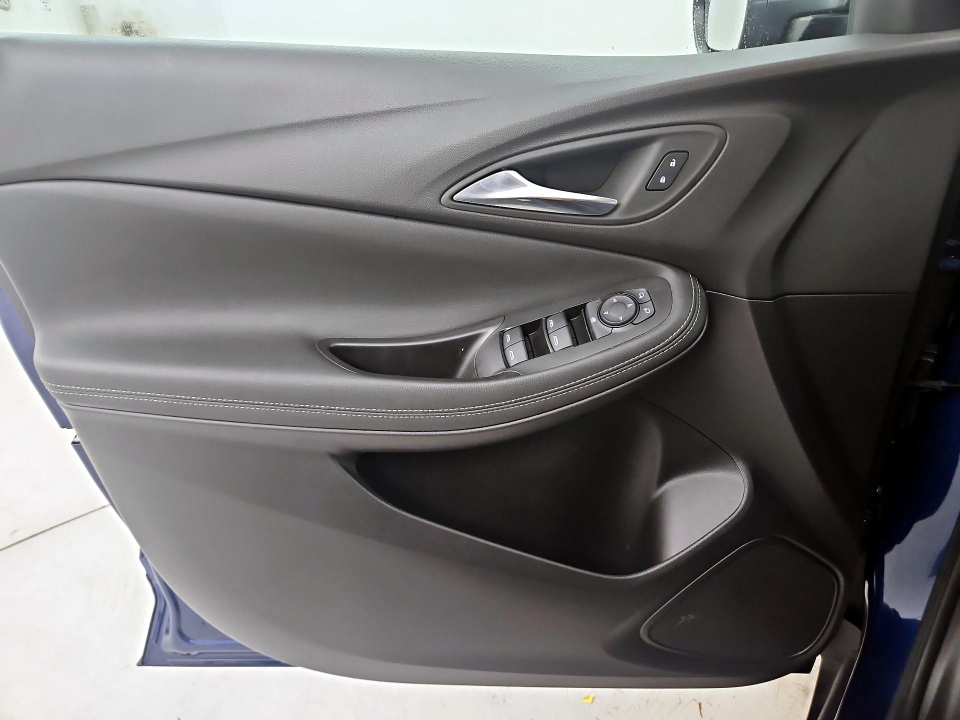 Thumbnail: 2023 Buick Encore GX - 12