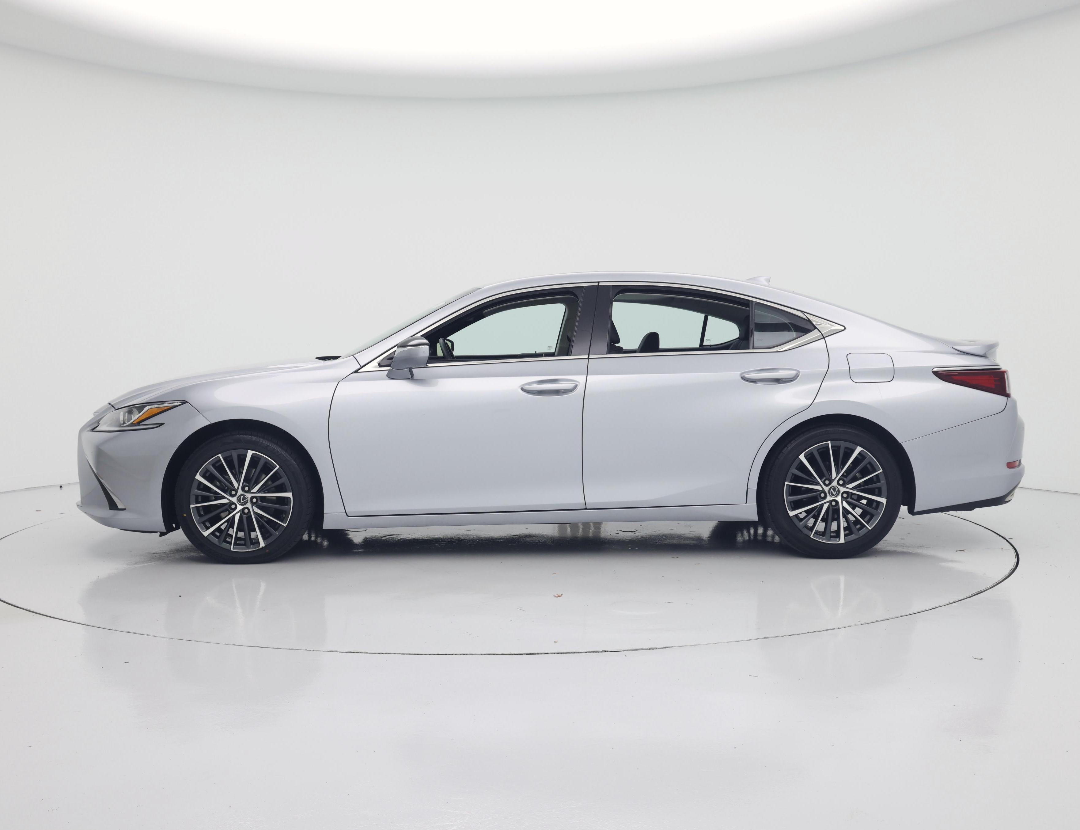 Thumbnail: 2023 Lexus ES - 3