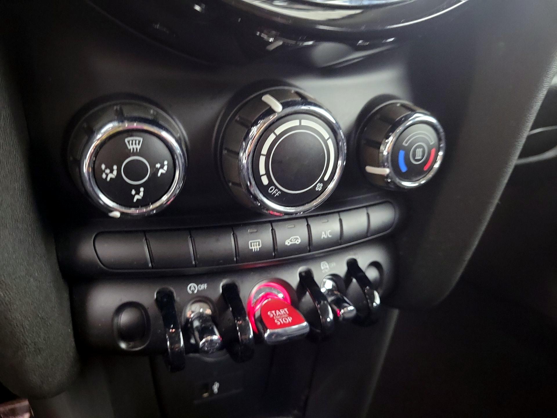 Thumbnail: 2024 MINI Cooper Hardtop - 16