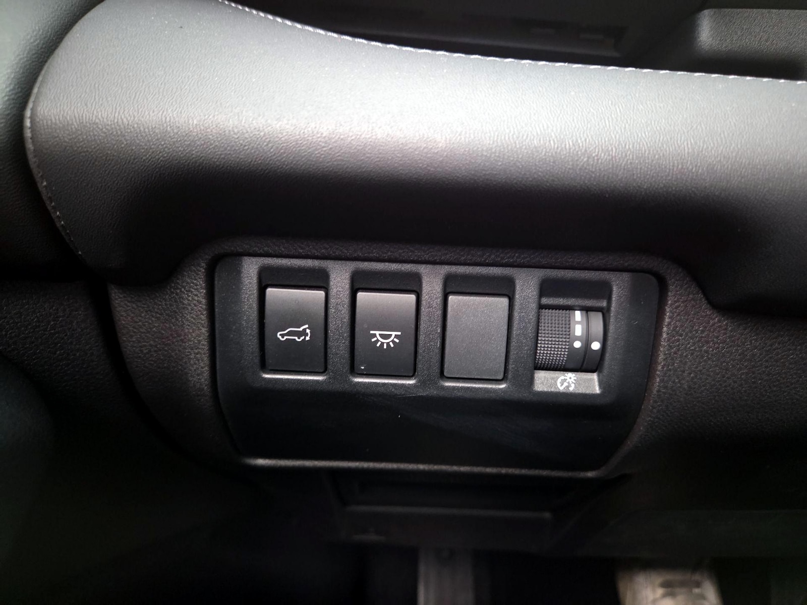 2023 Subaru Ascent Limited - Photo 14