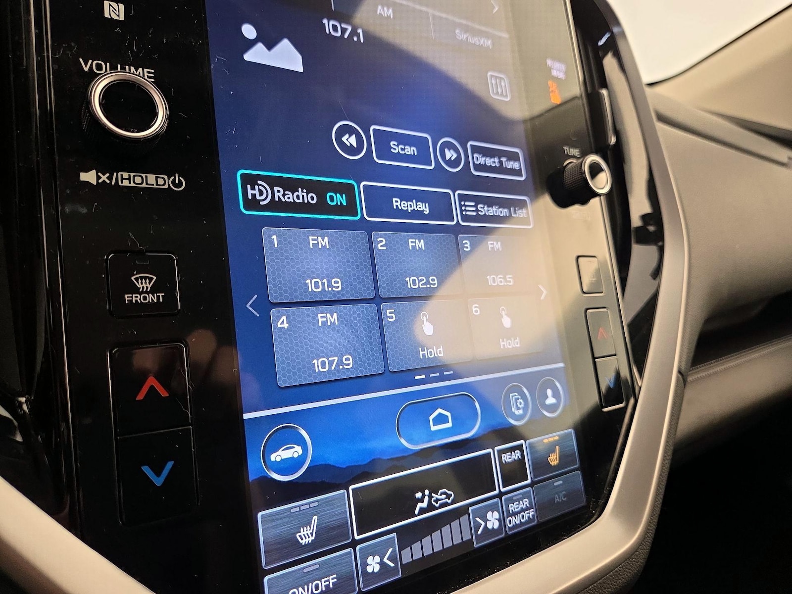 2023 Subaru Ascent Limited - Photo 17