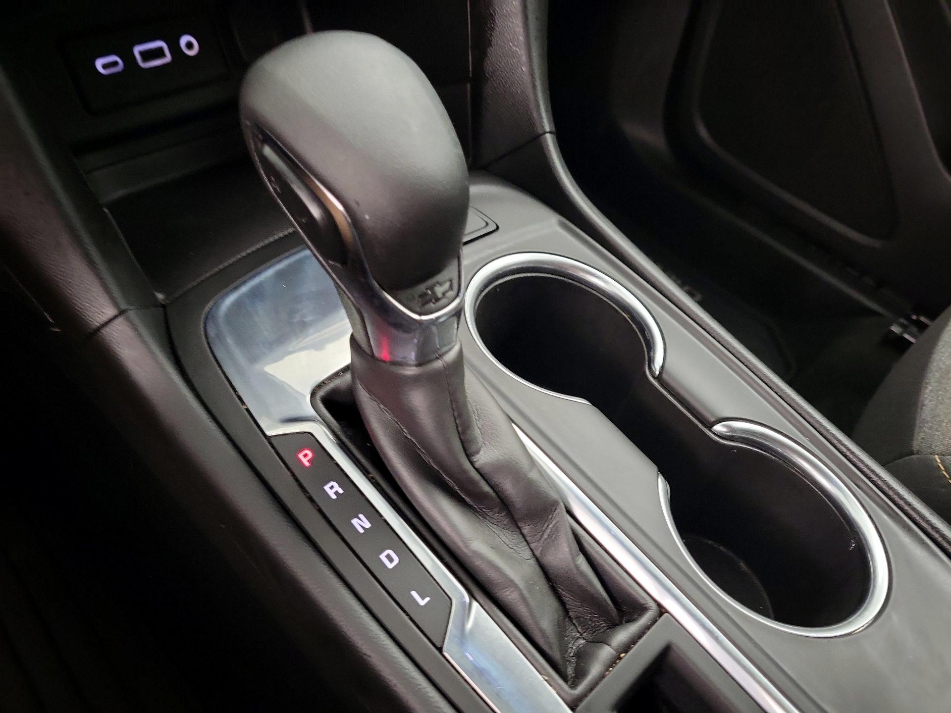 Thumbnail: 2022 Chevrolet Equinox - 17