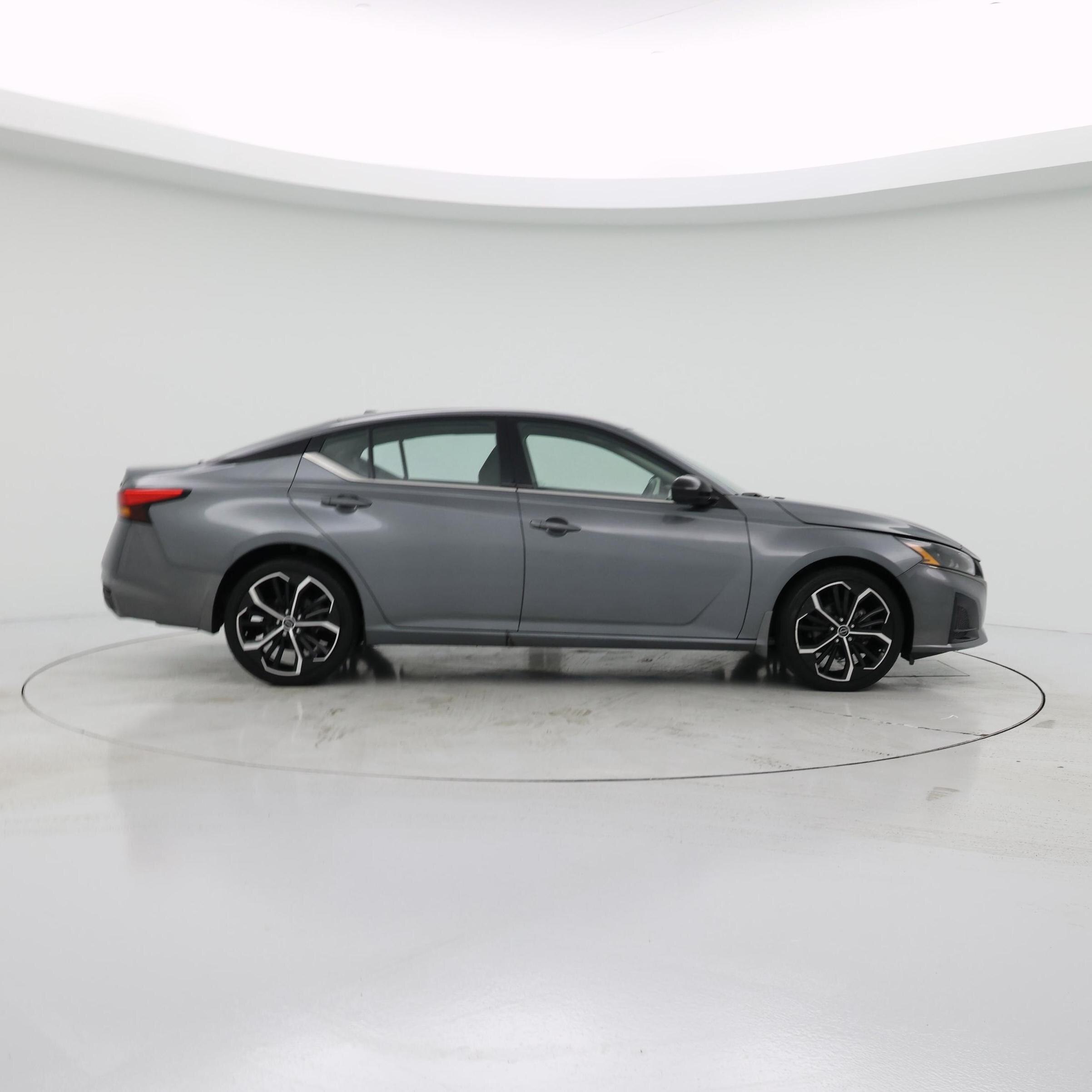 Thumbnail: 2023 Nissan Altima - 7