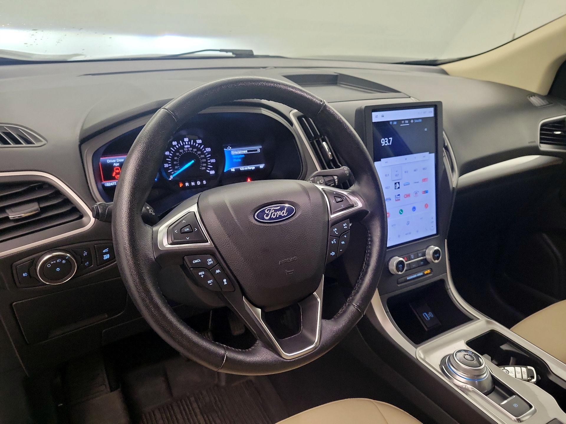 Thumbnail: 2023 Ford Edge - 9