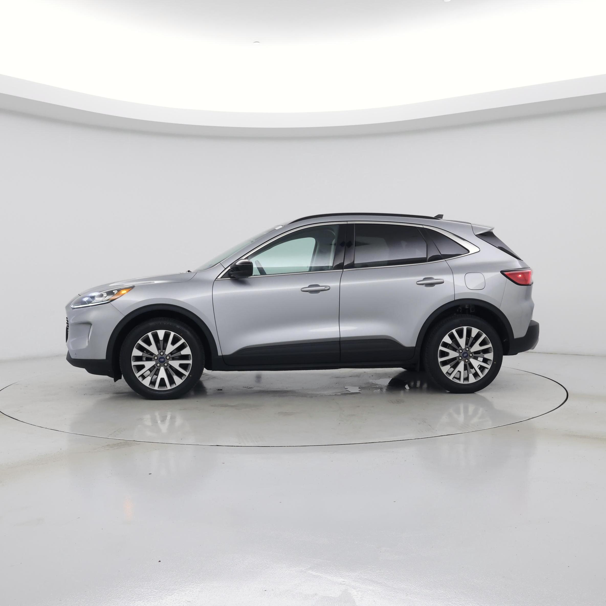Thumbnail: 2022 Ford Escape - 3