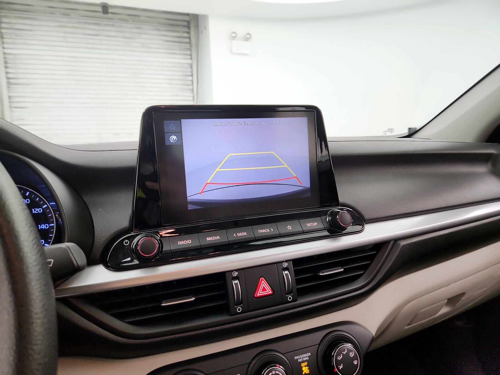 Thumbnail: 2023 Kia Forte - 14
