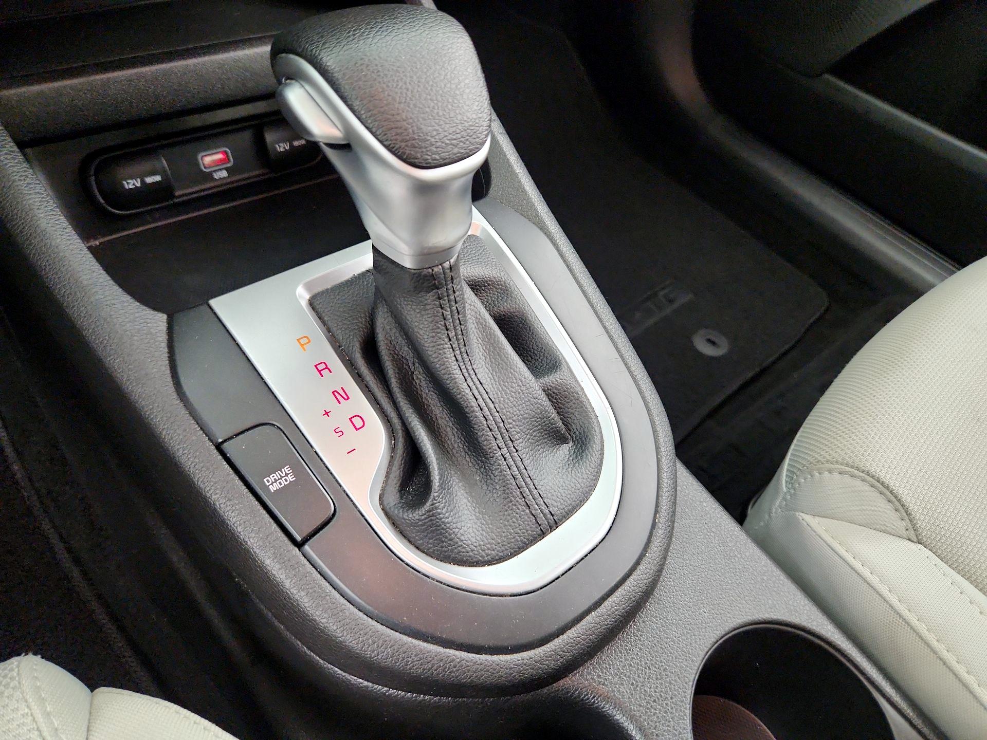 Thumbnail: 2023 Kia Forte - 17