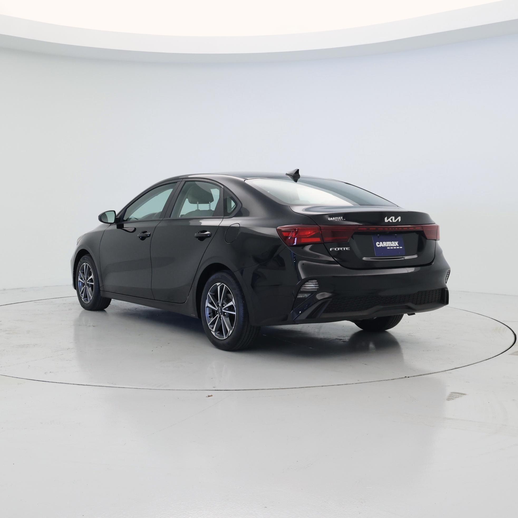 Thumbnail: 2023 Kia Forte - 2
