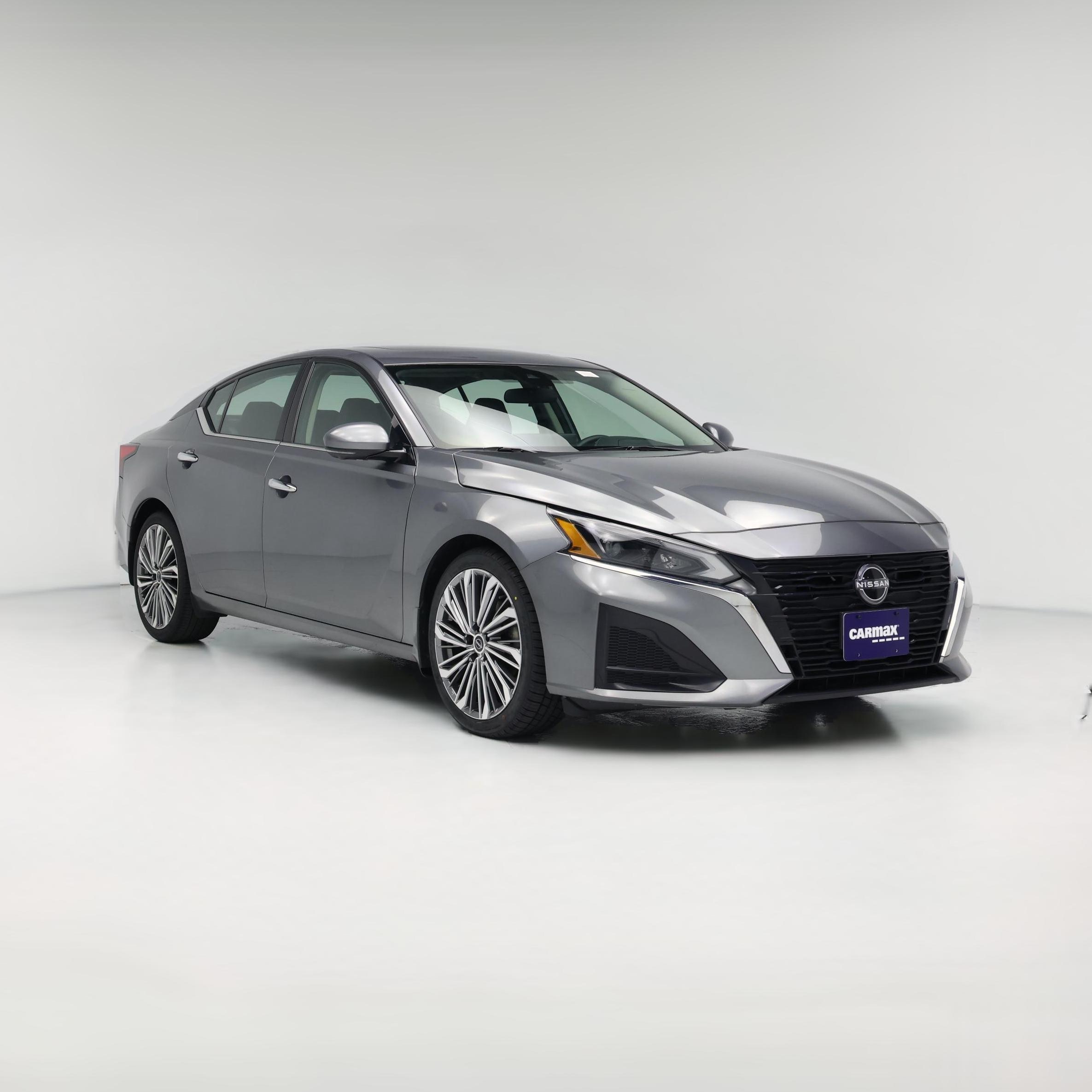 Thumbnail: 2023 Nissan Altima - 1