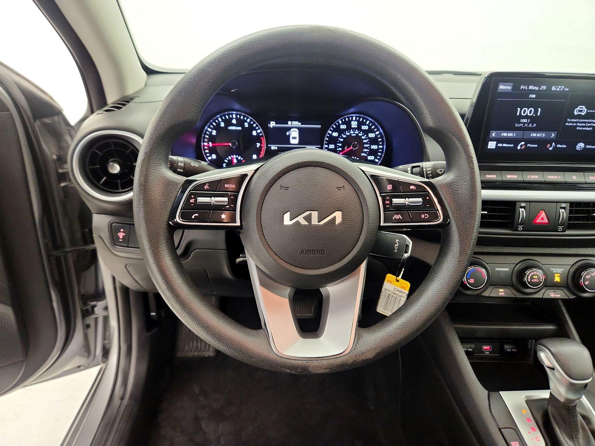 Thumbnail: 2023 Kia Forte - 10